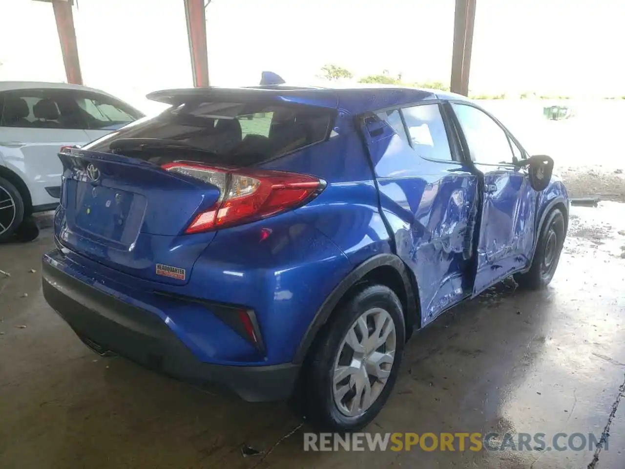 4 Photograph of a damaged car NMTKHMBX8LR104237 TOYOTA C-HR 2020