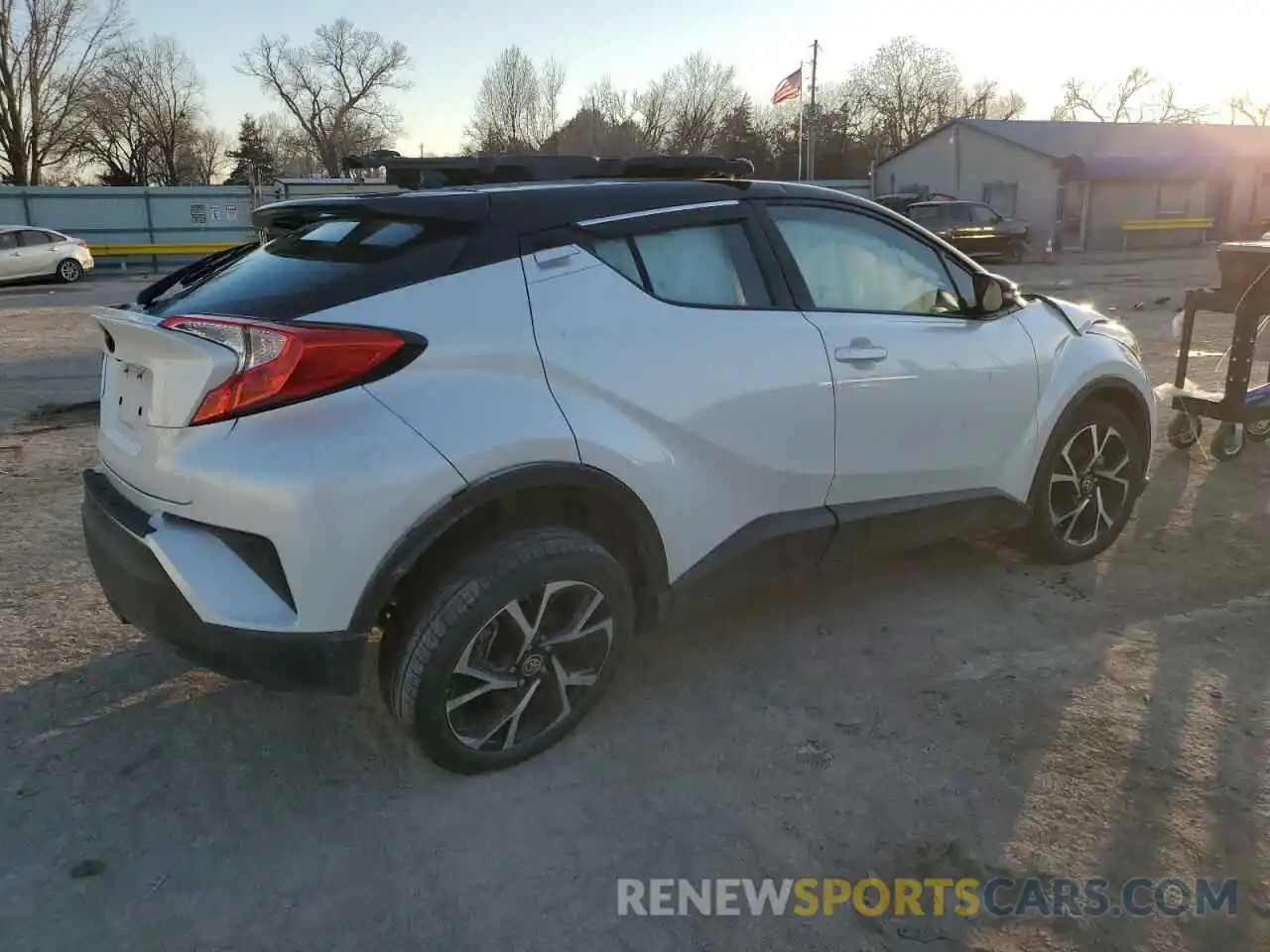 3 Photograph of a damaged car NMTKHMBX8LR105226 TOYOTA C-HR 2020