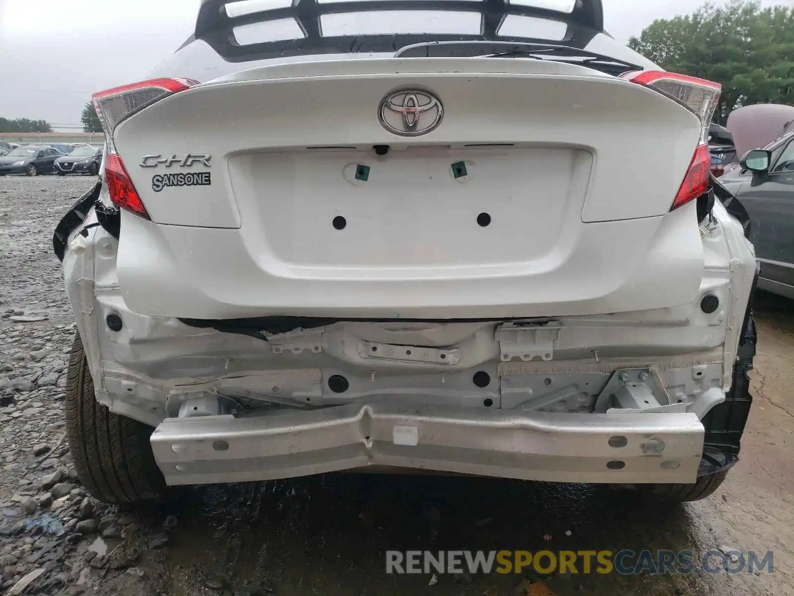 9 Photograph of a damaged car NMTKHMBX8LR108076 TOYOTA C-HR 2020