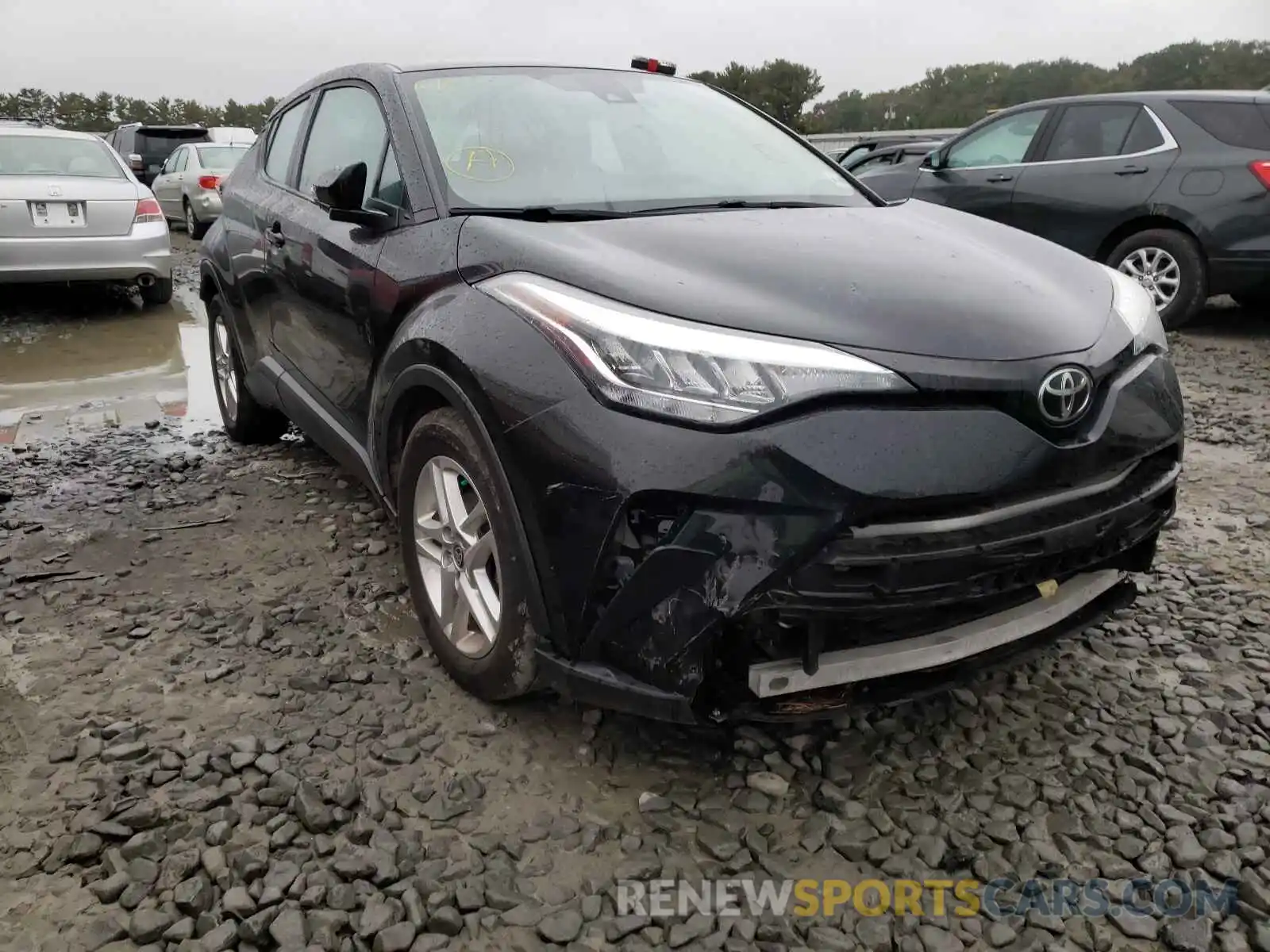 1 Photograph of a damaged car NMTKHMBX8LR109731 TOYOTA C-HR 2020