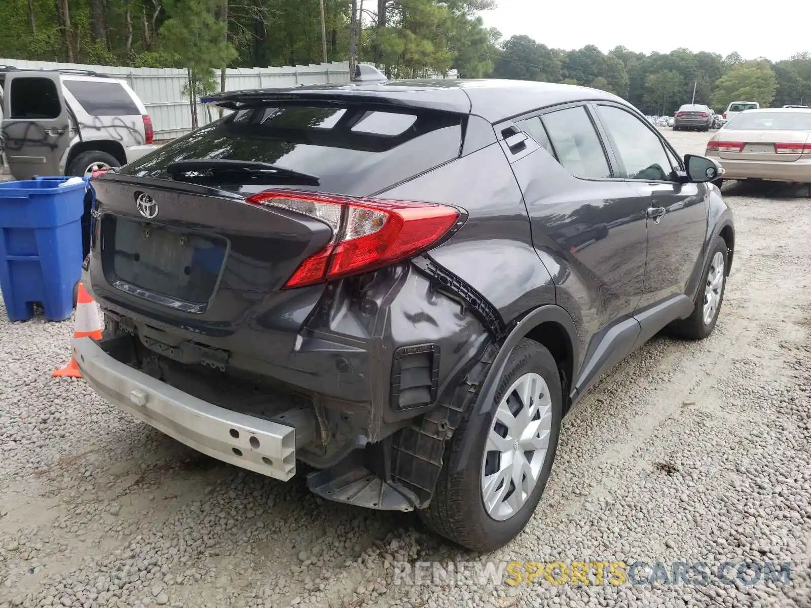 4 Photograph of a damaged car NMTKHMBX8LR110068 TOYOTA C-HR 2020