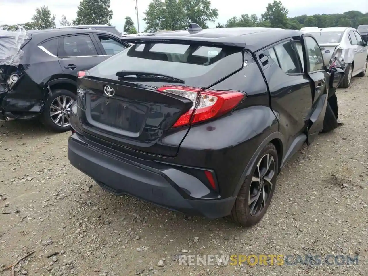 4 Photograph of a damaged car NMTKHMBX8LR112127 TOYOTA C-HR 2020