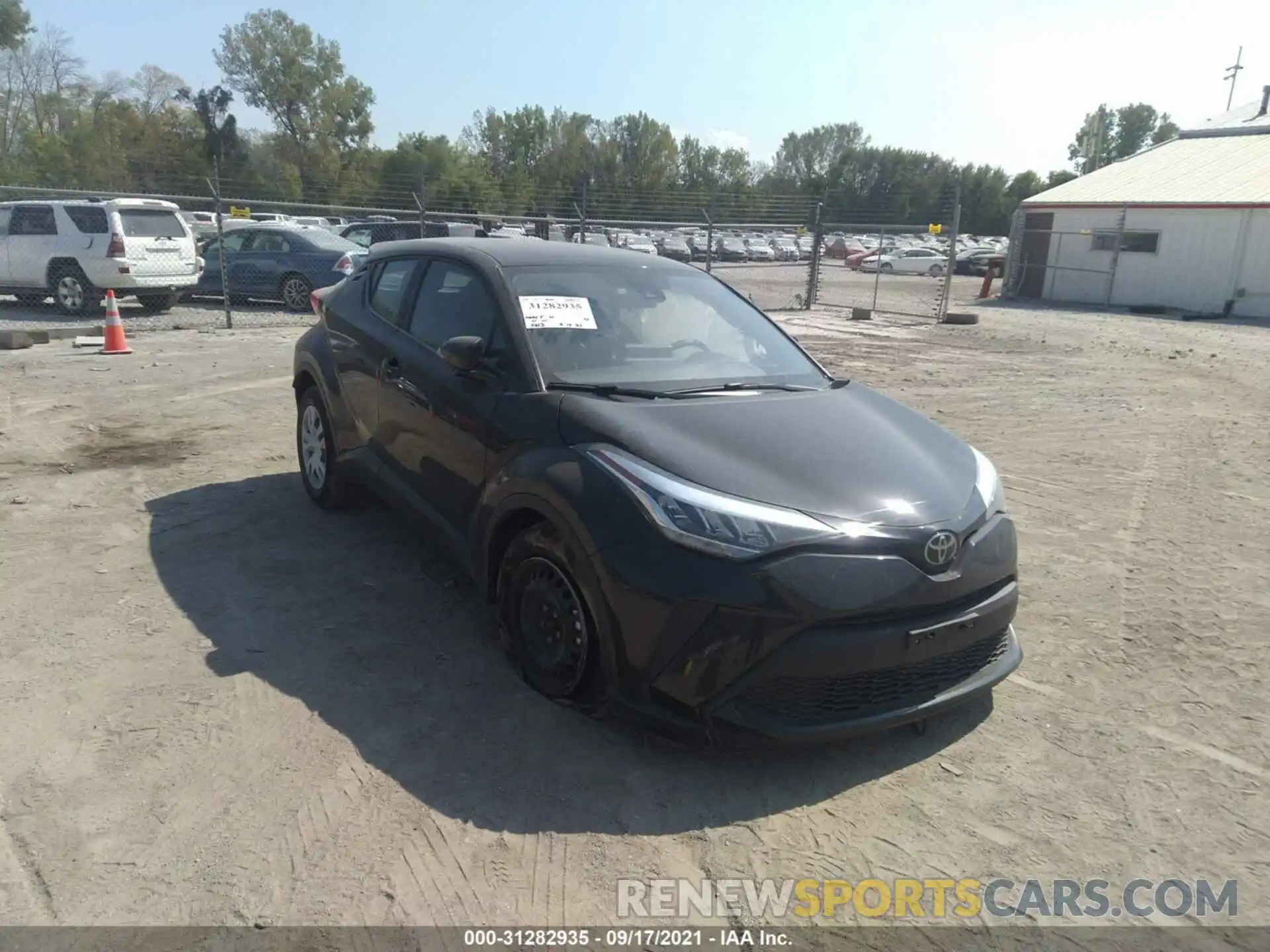 1 Photograph of a damaged car NMTKHMBX8LR117862 TOYOTA C-HR 2020