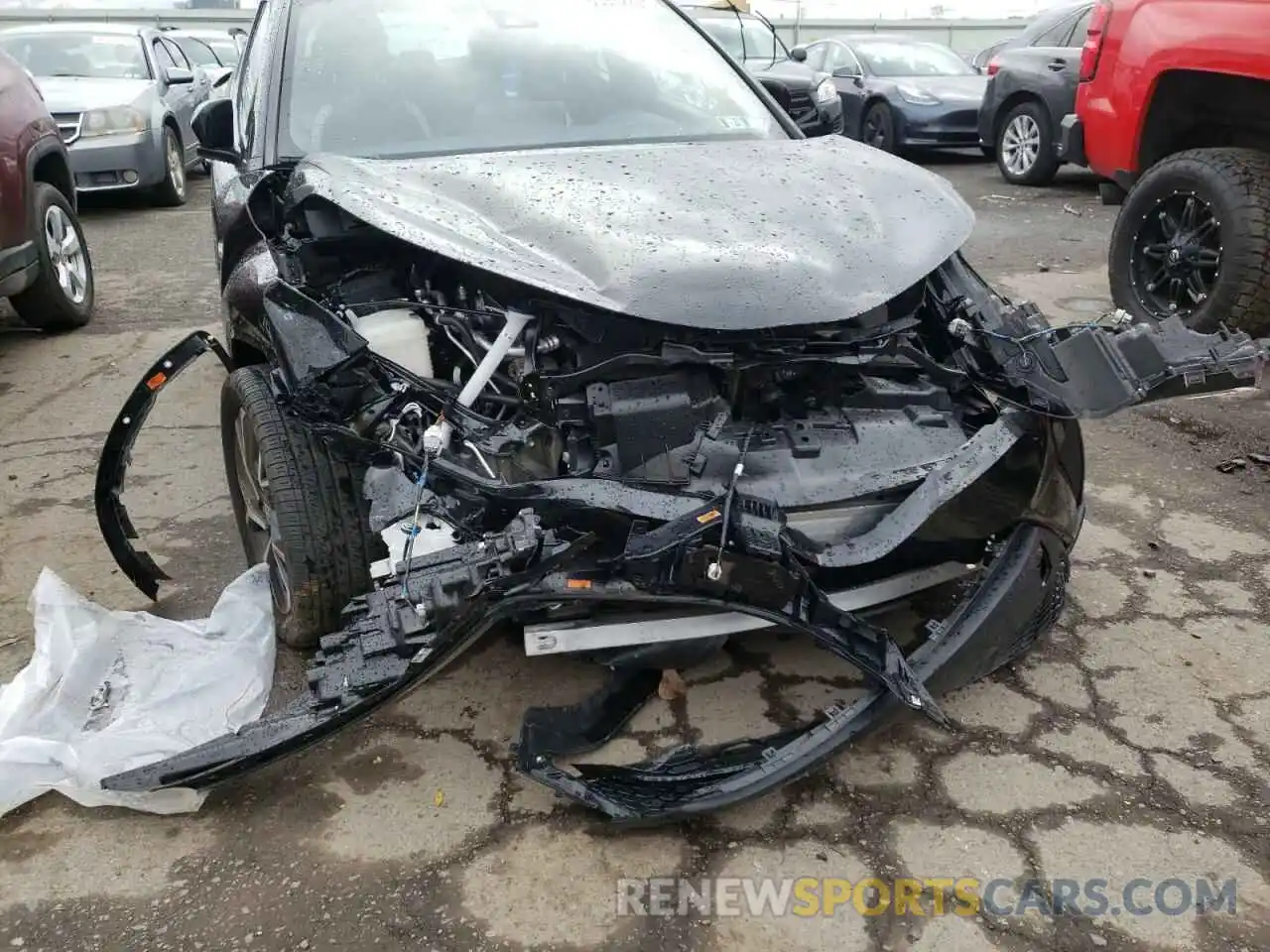 9 Photograph of a damaged car NMTKHMBX8LR118090 TOYOTA C-HR 2020