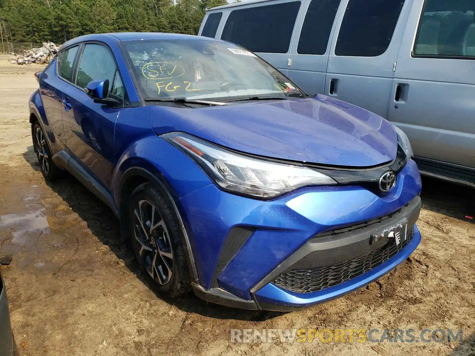 1 Photograph of a damaged car NMTKHMBX9LR102156 TOYOTA C-HR 2020