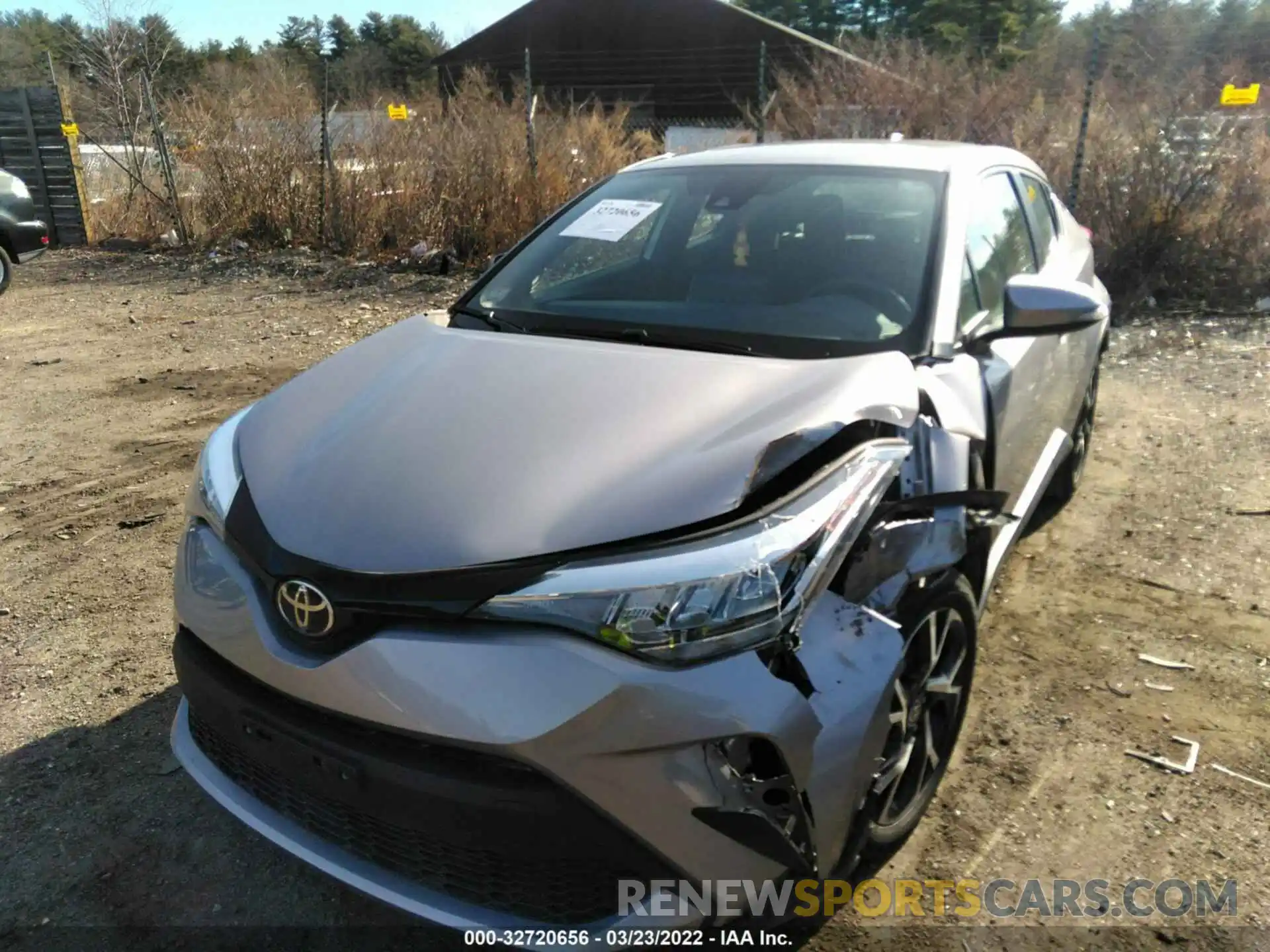 2 Photograph of a damaged car NMTKHMBX9LR103338 TOYOTA C-HR 2020