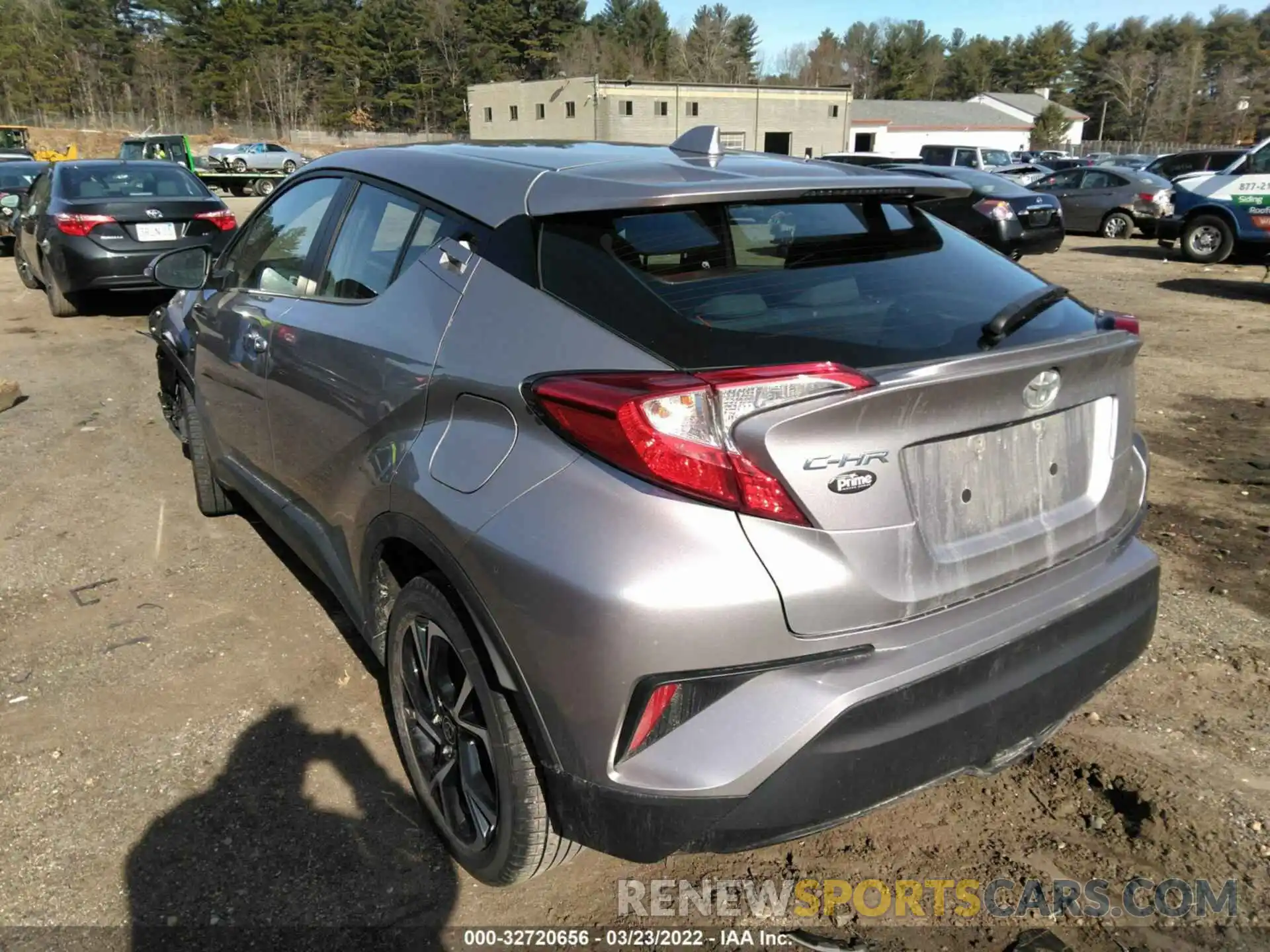 3 Photograph of a damaged car NMTKHMBX9LR103338 TOYOTA C-HR 2020