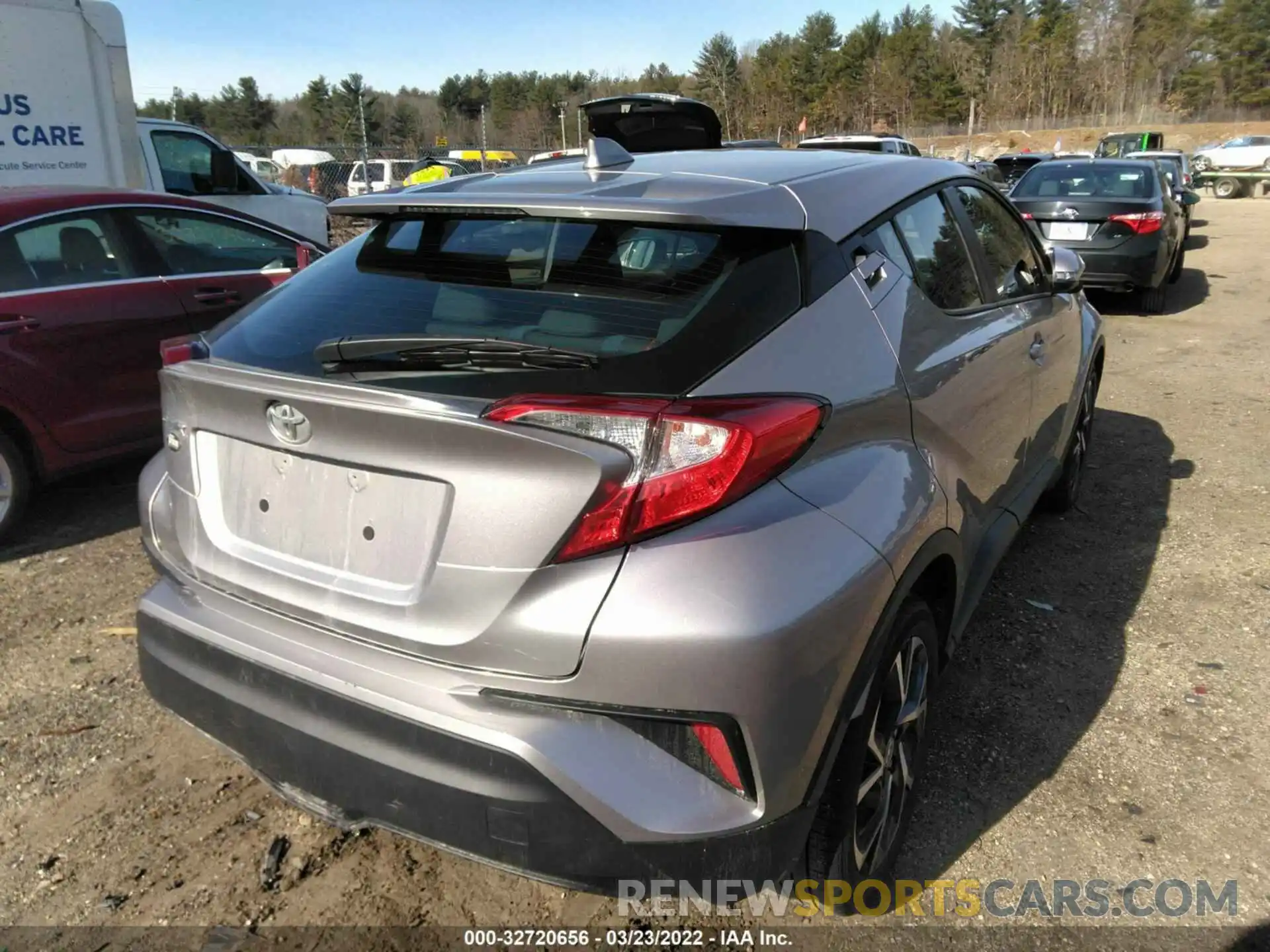 4 Photograph of a damaged car NMTKHMBX9LR103338 TOYOTA C-HR 2020