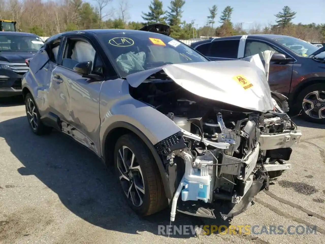 1 Photograph of a damaged car NMTKHMBX9LR103839 TOYOTA C-HR 2020