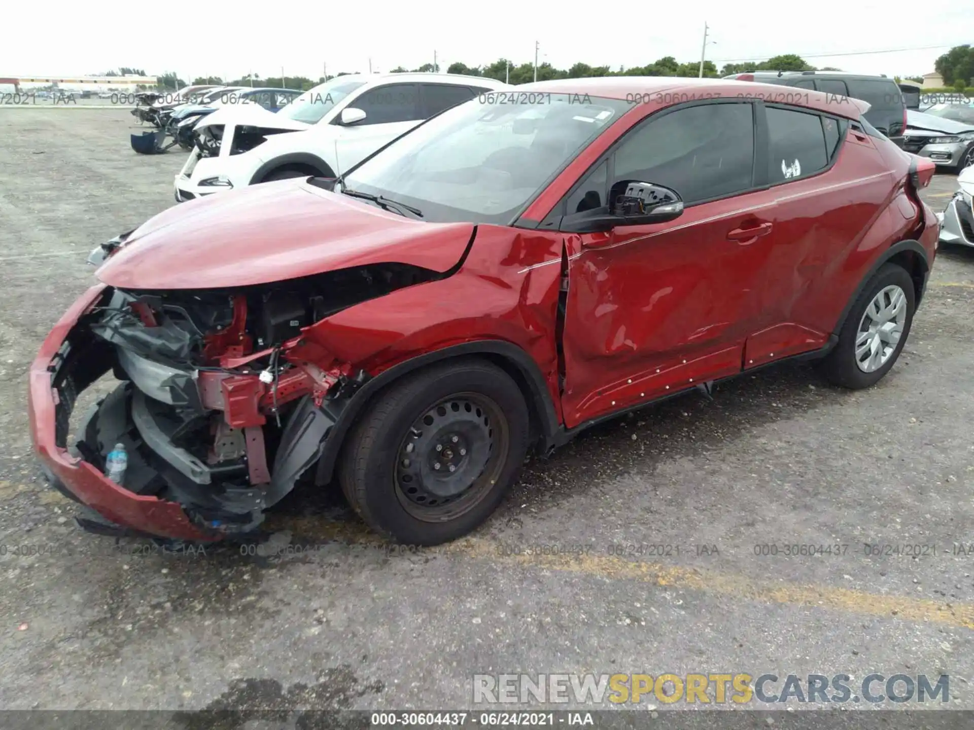 2 Photograph of a damaged car NMTKHMBX9LR105753 TOYOTA C-HR 2020