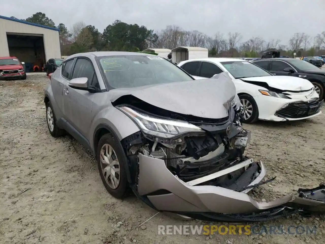 1 Photograph of a damaged car NMTKHMBX9LR106529 TOYOTA C-HR 2020