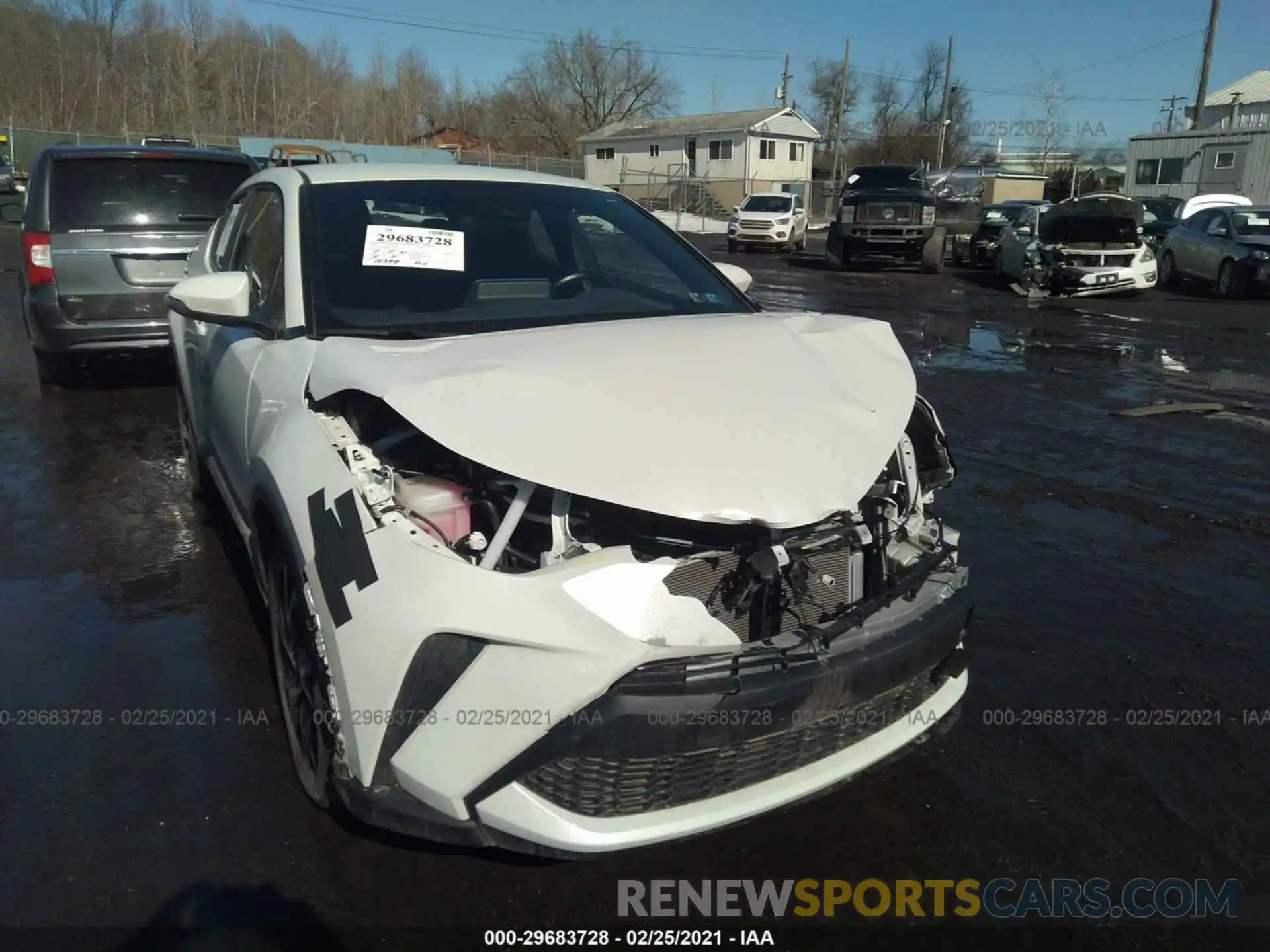 1 Photograph of a damaged car NMTKHMBX9LR108247 TOYOTA C-HR 2020