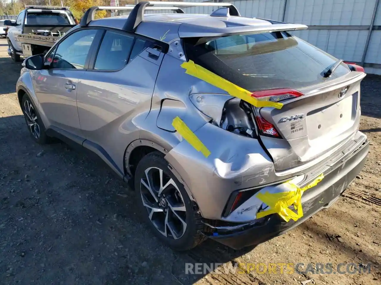 3 Photograph of a damaged car NMTKHMBX9LR108314 TOYOTA C-HR 2020