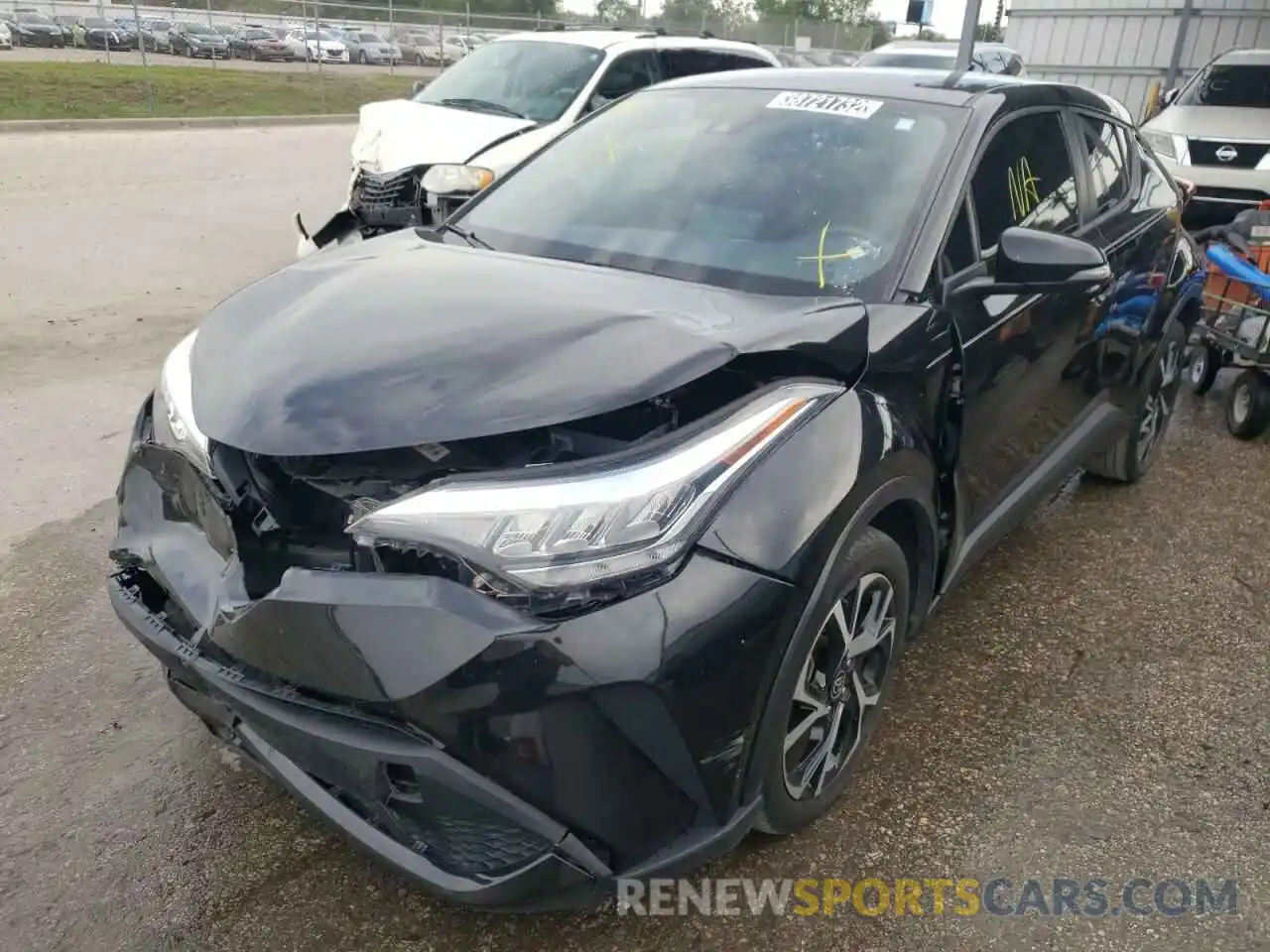 2 Photograph of a damaged car NMTKHMBX9LR109043 TOYOTA C-HR 2020