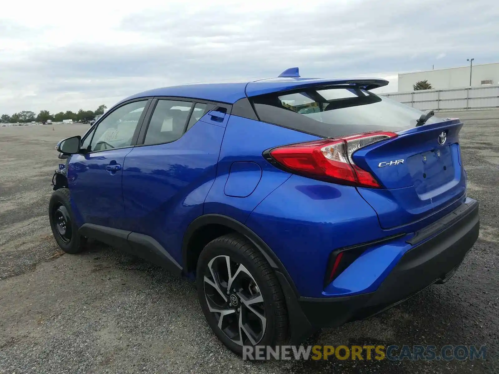 3 Photograph of a damaged car NMTKHMBX9LR109768 TOYOTA C-HR 2020