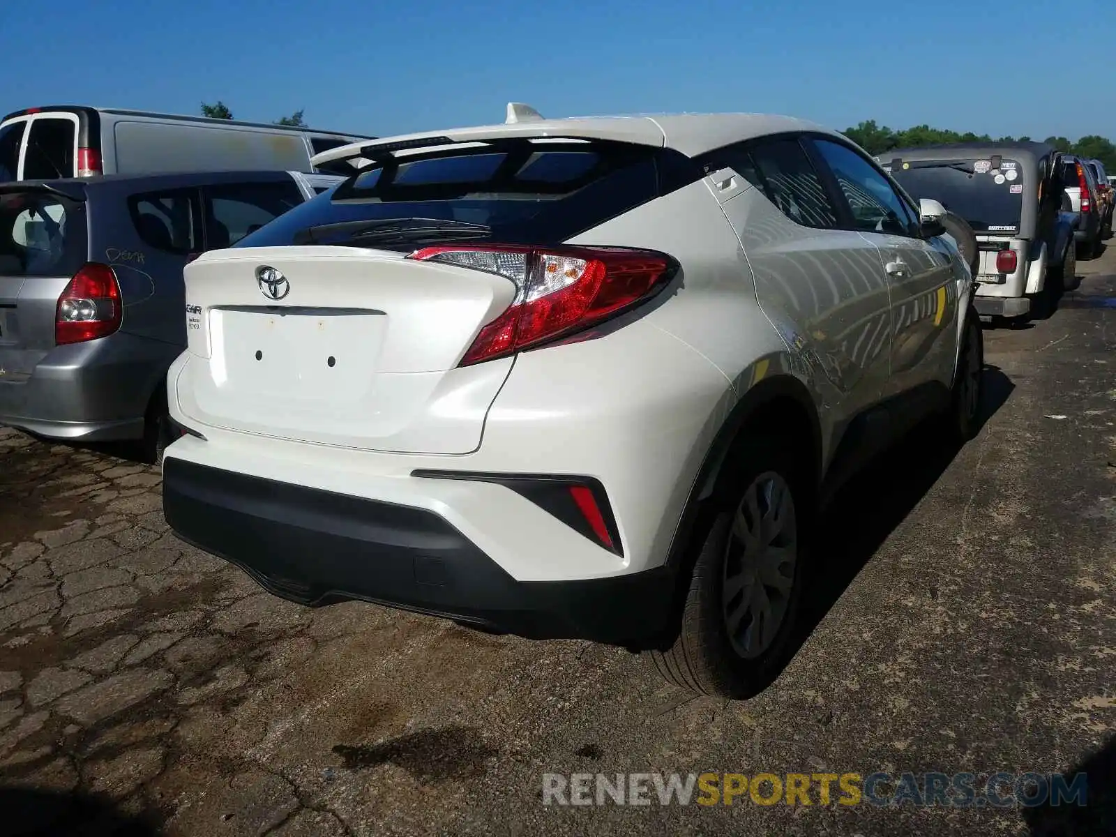 4 Photograph of a damaged car NMTKHMBX9LR111343 TOYOTA C-HR 2020