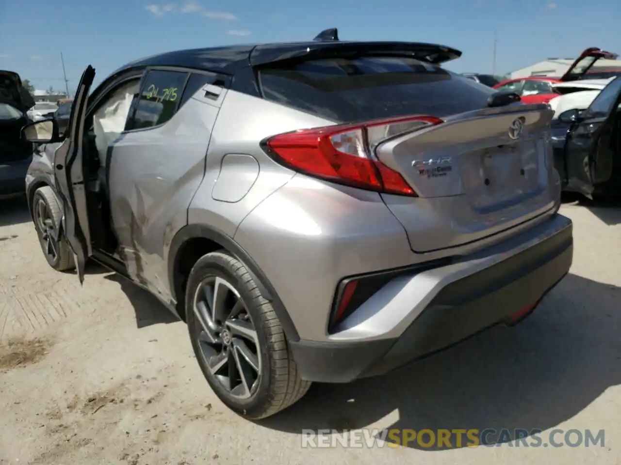 3 Photograph of a damaged car NMTKHMBX9LR112122 TOYOTA C-HR 2020