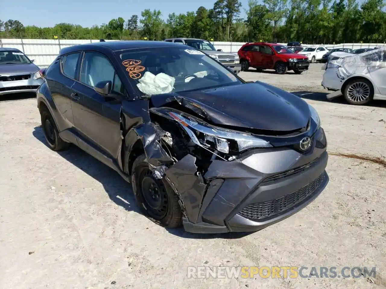 1 Photograph of a damaged car NMTKHMBX9LR113853 TOYOTA C-HR 2020