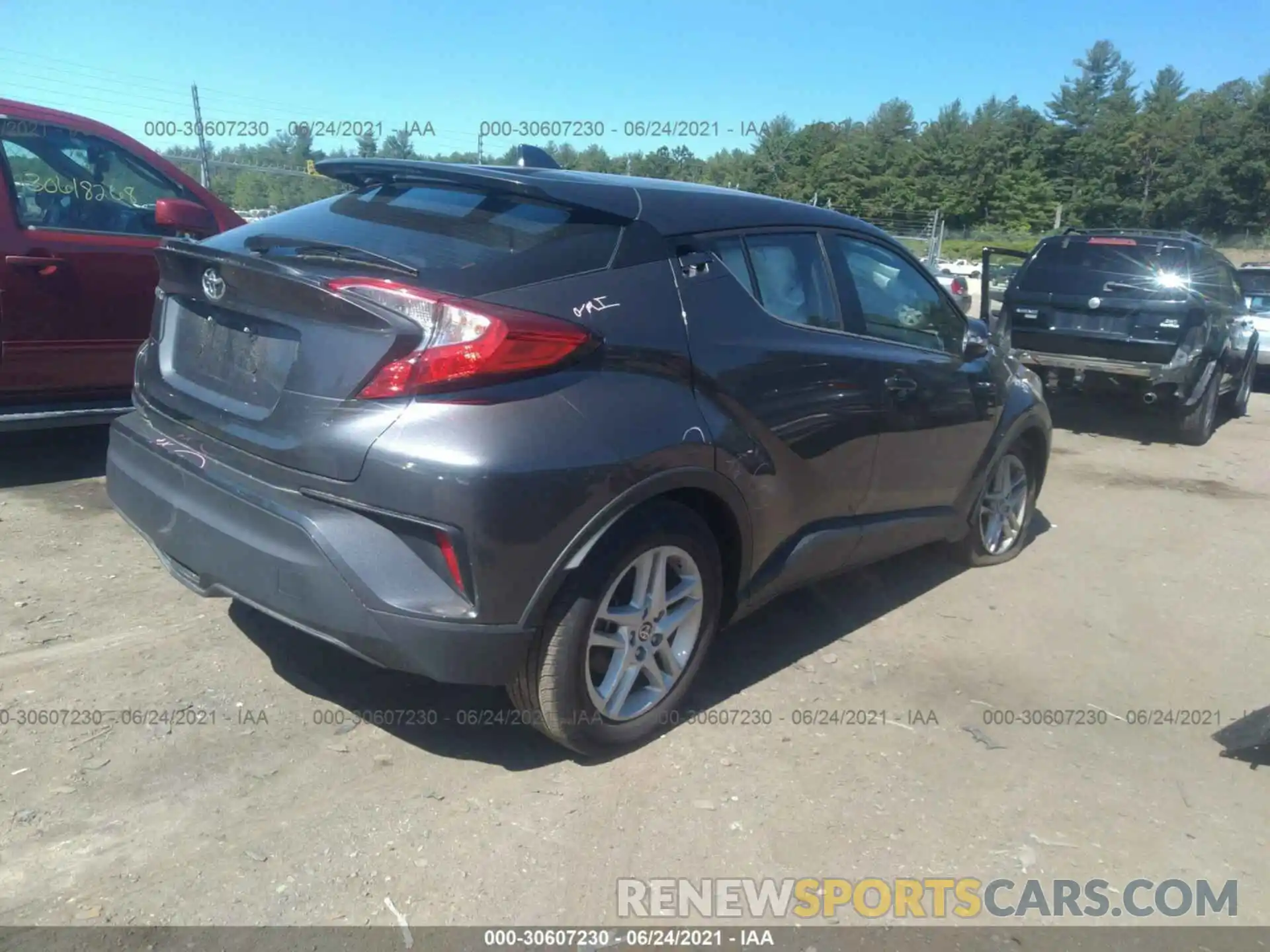 4 Photograph of a damaged car NMTKHMBX9LR114842 TOYOTA C-HR 2020