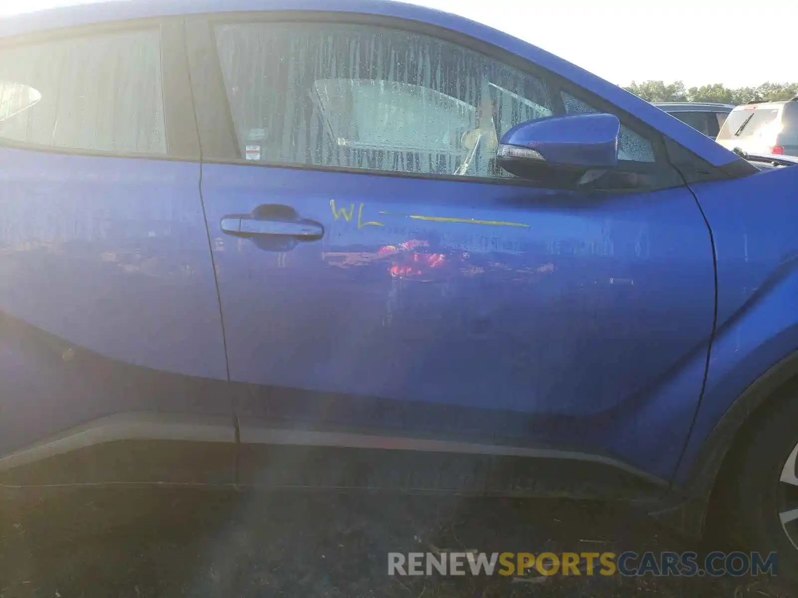 9 Photograph of a damaged car NMTKHMBX9LR115229 TOYOTA C-HR 2020