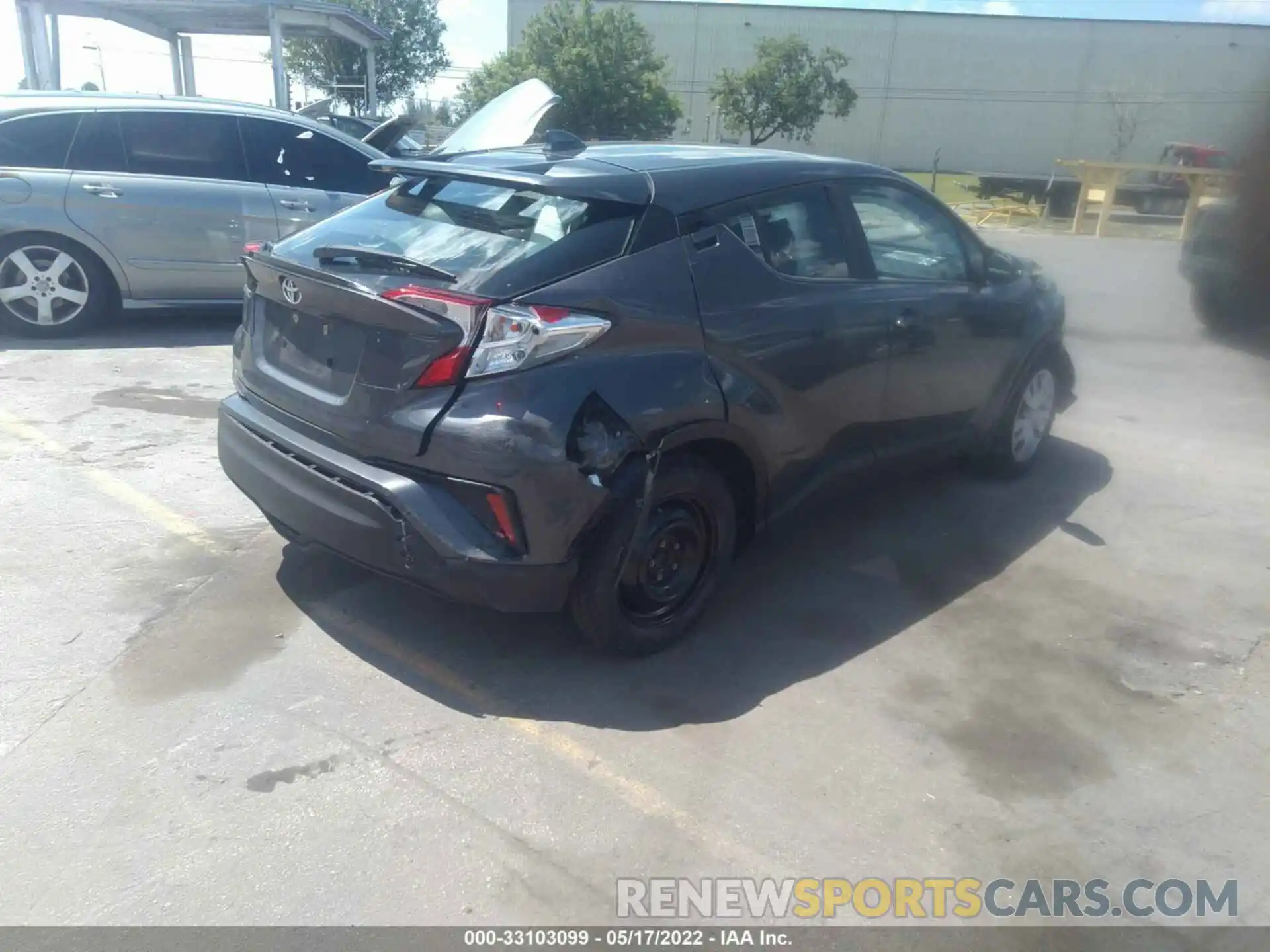 4 Photograph of a damaged car NMTKHMBX9LR116641 TOYOTA C-HR 2020