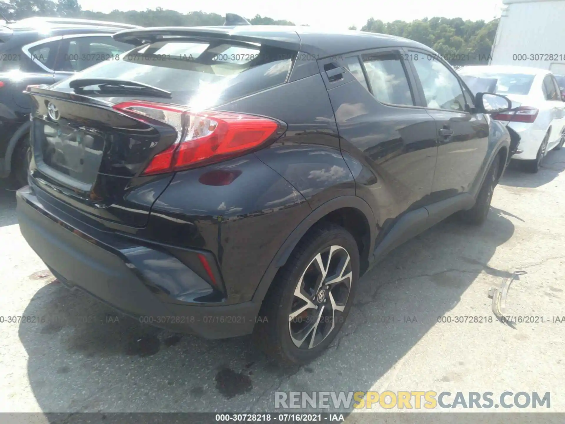 4 Photograph of a damaged car NMTKHMBXXLR108077 TOYOTA C-HR 2020