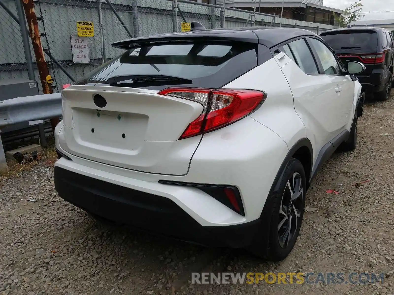 4 Photograph of a damaged car NMTKHMBXXLR108189 TOYOTA C-HR 2020