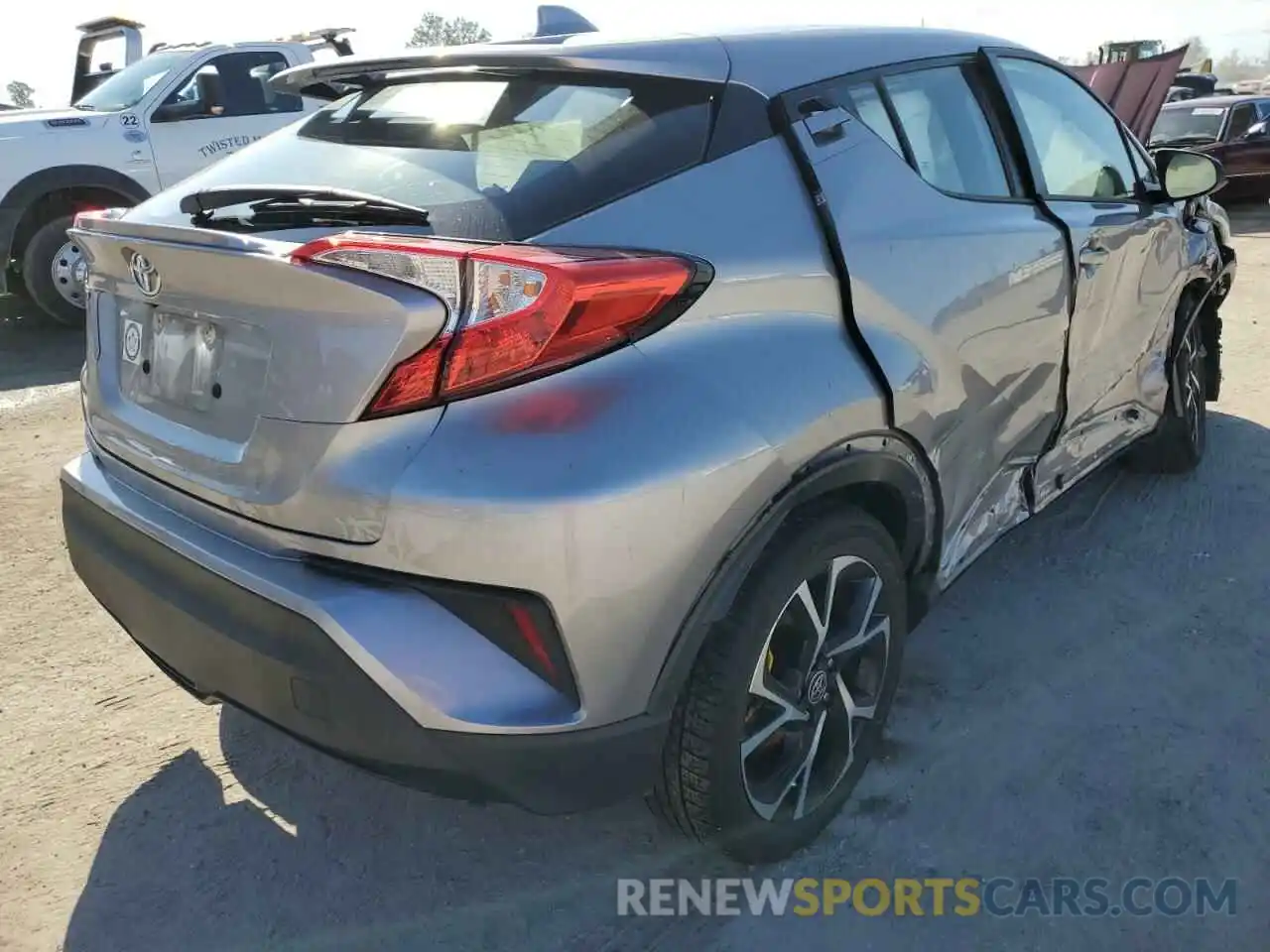 4 Photograph of a damaged car NMTKHMBXXLR111383 TOYOTA C-HR 2020