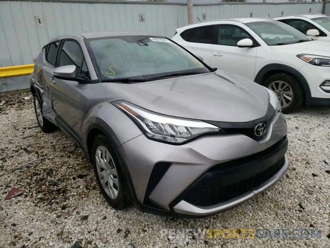 1 Photograph of a damaged car NMTKHMBXXLR113733 TOYOTA C-HR 2020