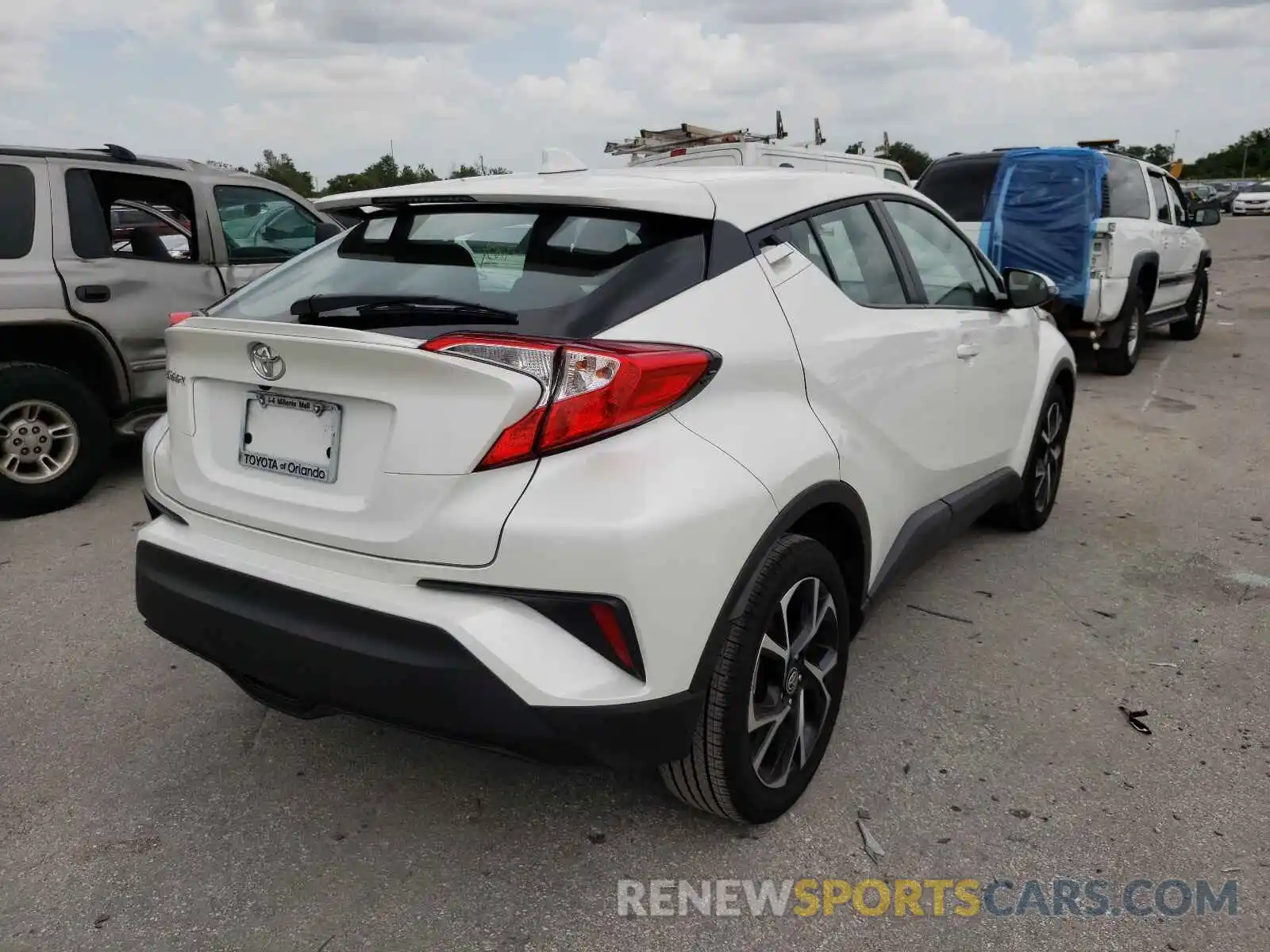 4 Photograph of a damaged car NMTKHMBXXLR113912 TOYOTA C-HR 2020