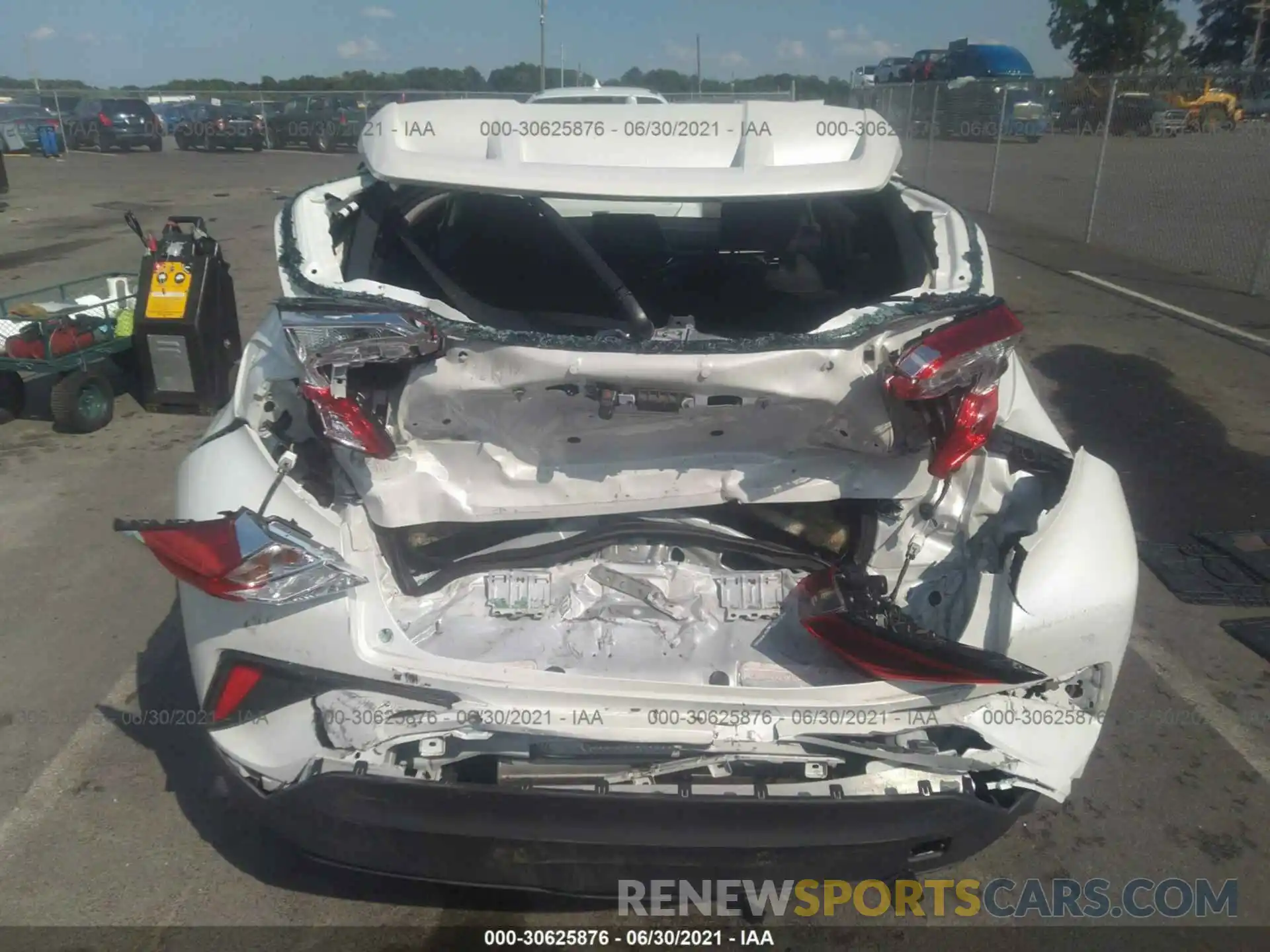 6 Photograph of a damaged car NMTKHMBXXLR115806 TOYOTA C-HR 2020