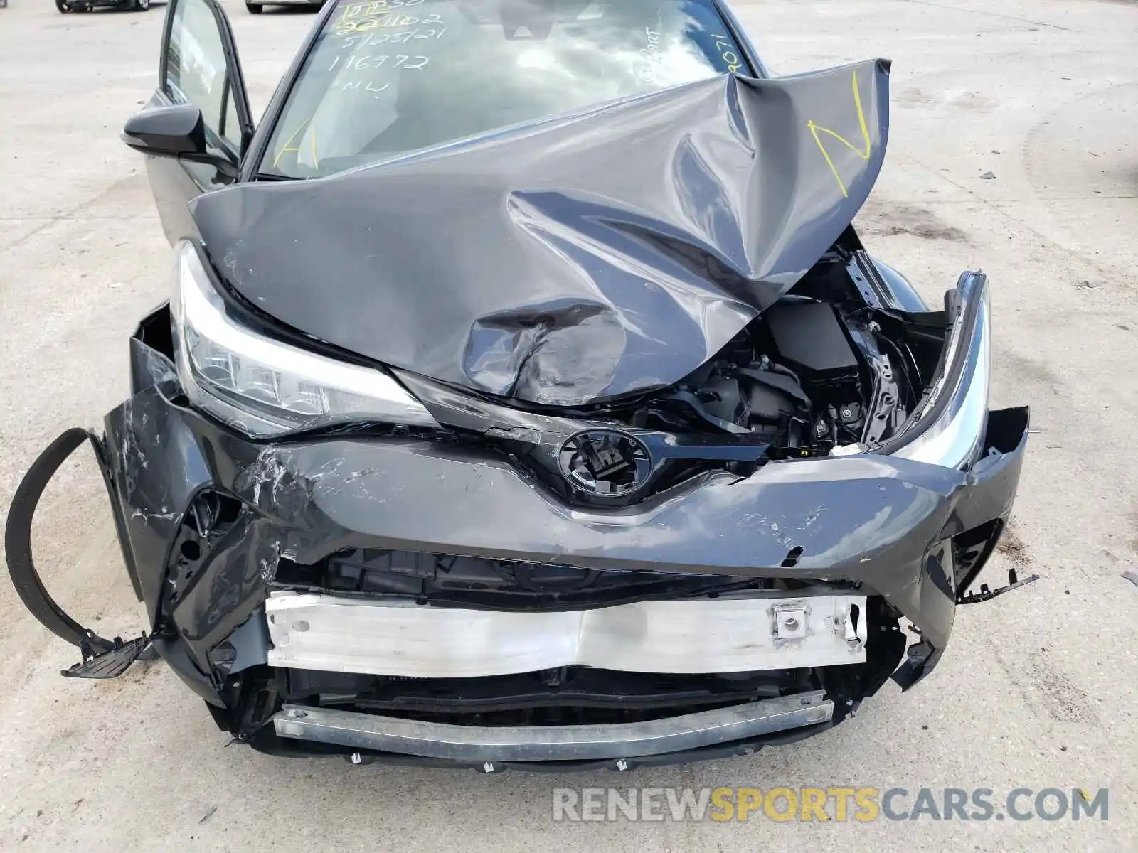 9 Photograph of a damaged car NMTKHMBXXLR116972 TOYOTA C-HR 2020