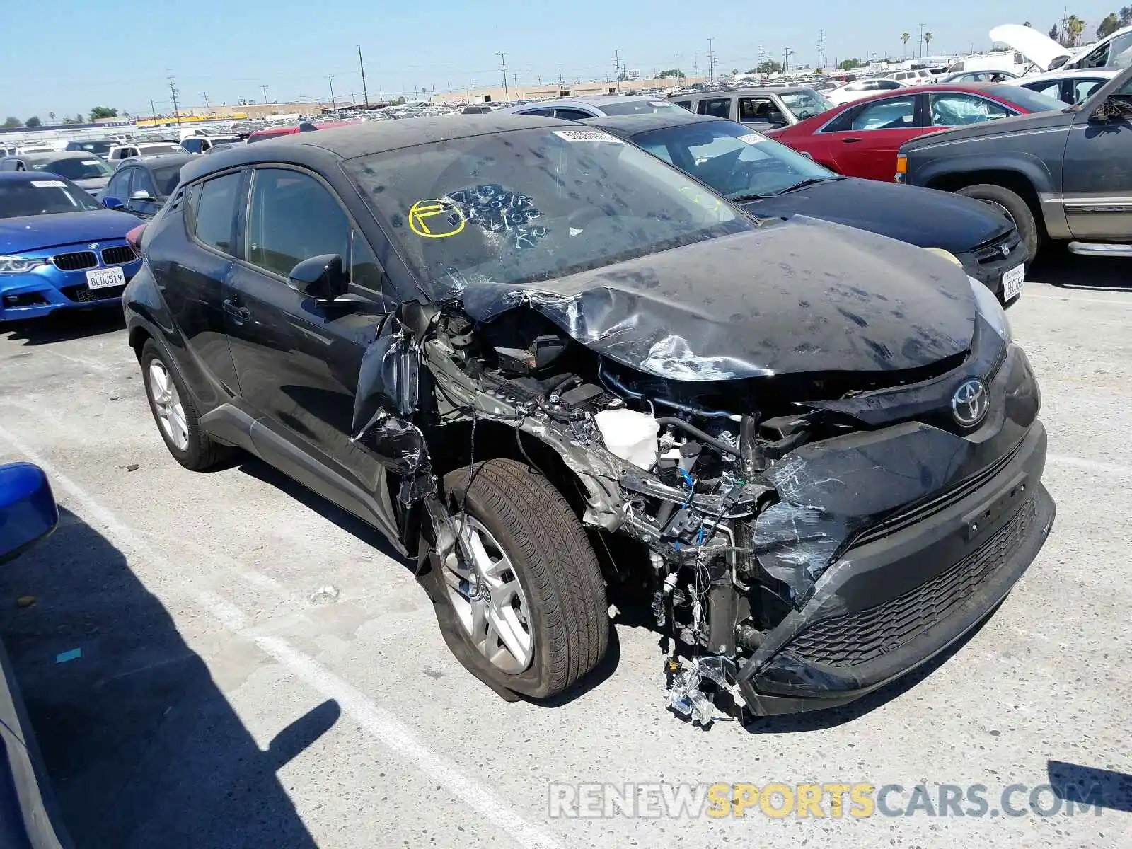 1 Photograph of a damaged car JTNKHMBX0M1095559 TOYOTA C-HR 2021