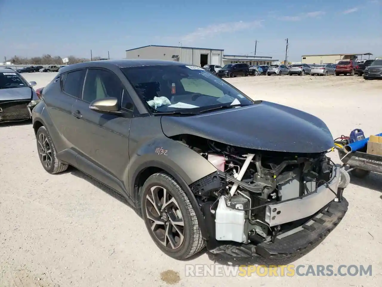 1 Photograph of a damaged car JTNKHMBX0M1101313 TOYOTA C-HR 2021