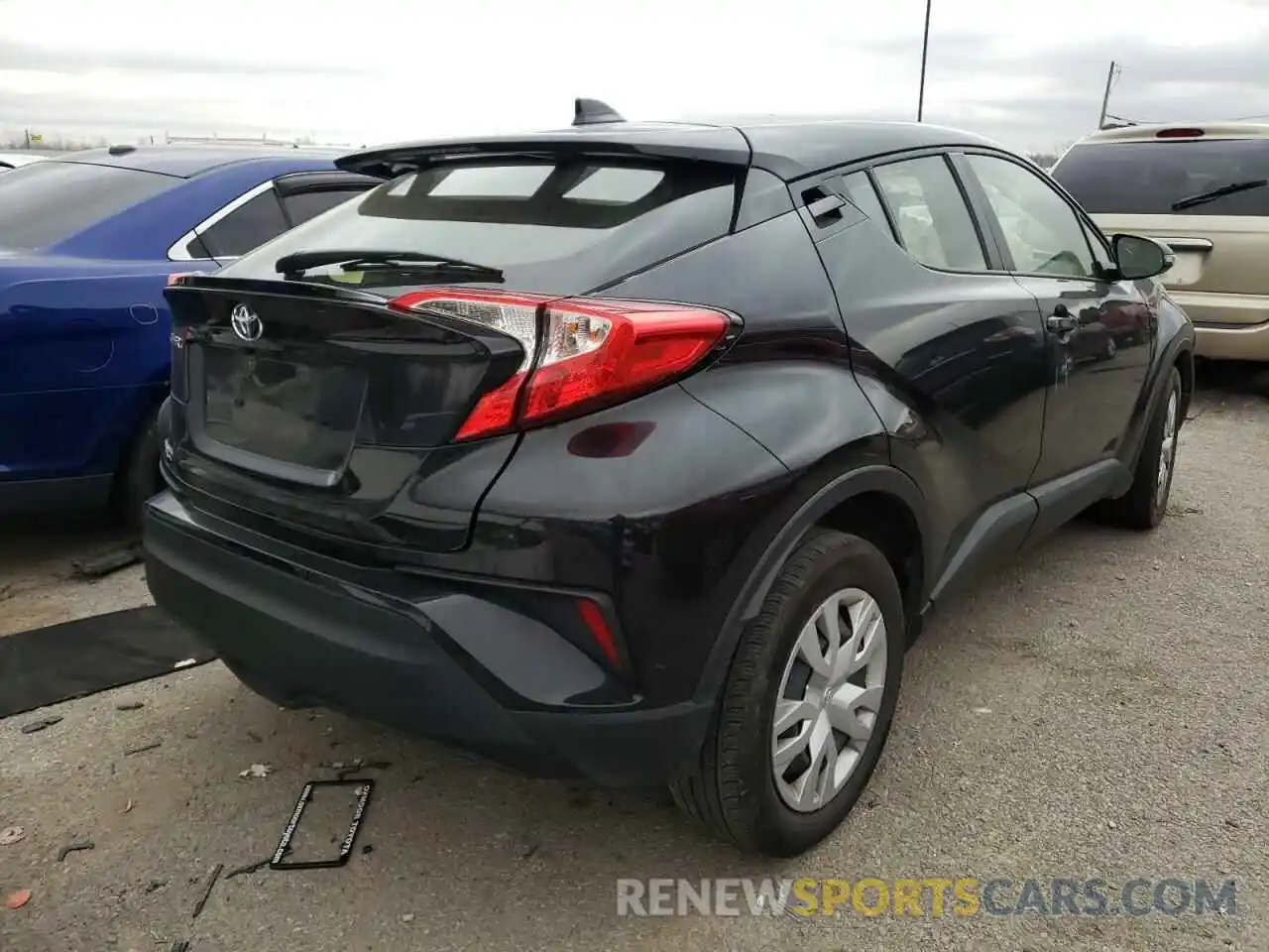 4 Photograph of a damaged car JTNKHMBX0M1103384 TOYOTA C-HR 2021