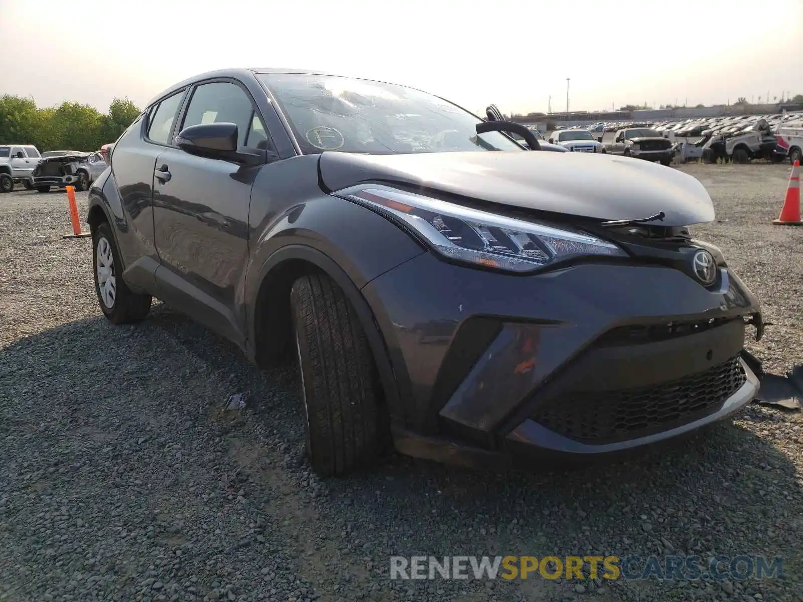 1 Photograph of a damaged car JTNKHMBX0M1104681 TOYOTA C-HR 2021