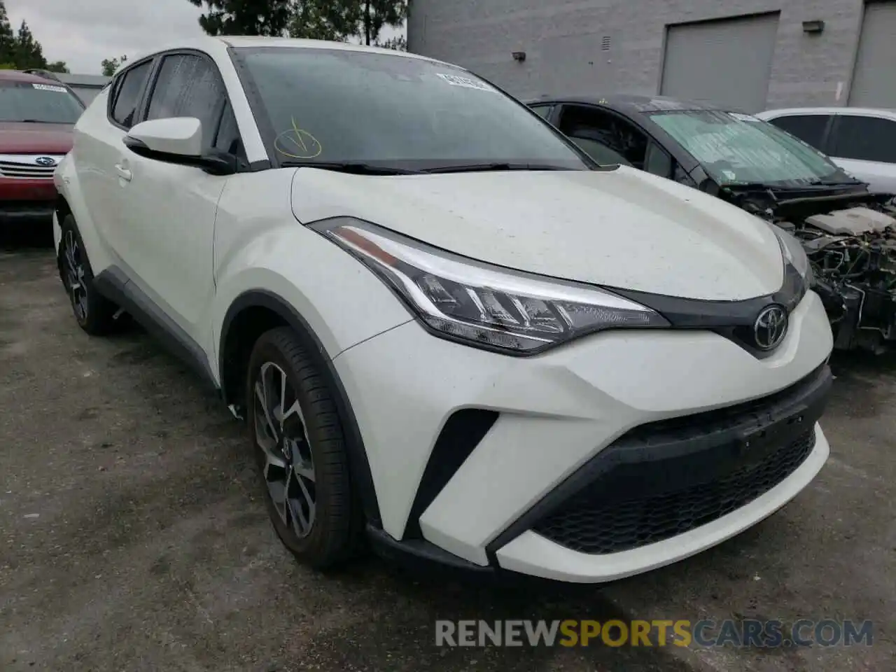 1 Photograph of a damaged car JTNKHMBX0M1125711 TOYOTA C-HR 2021