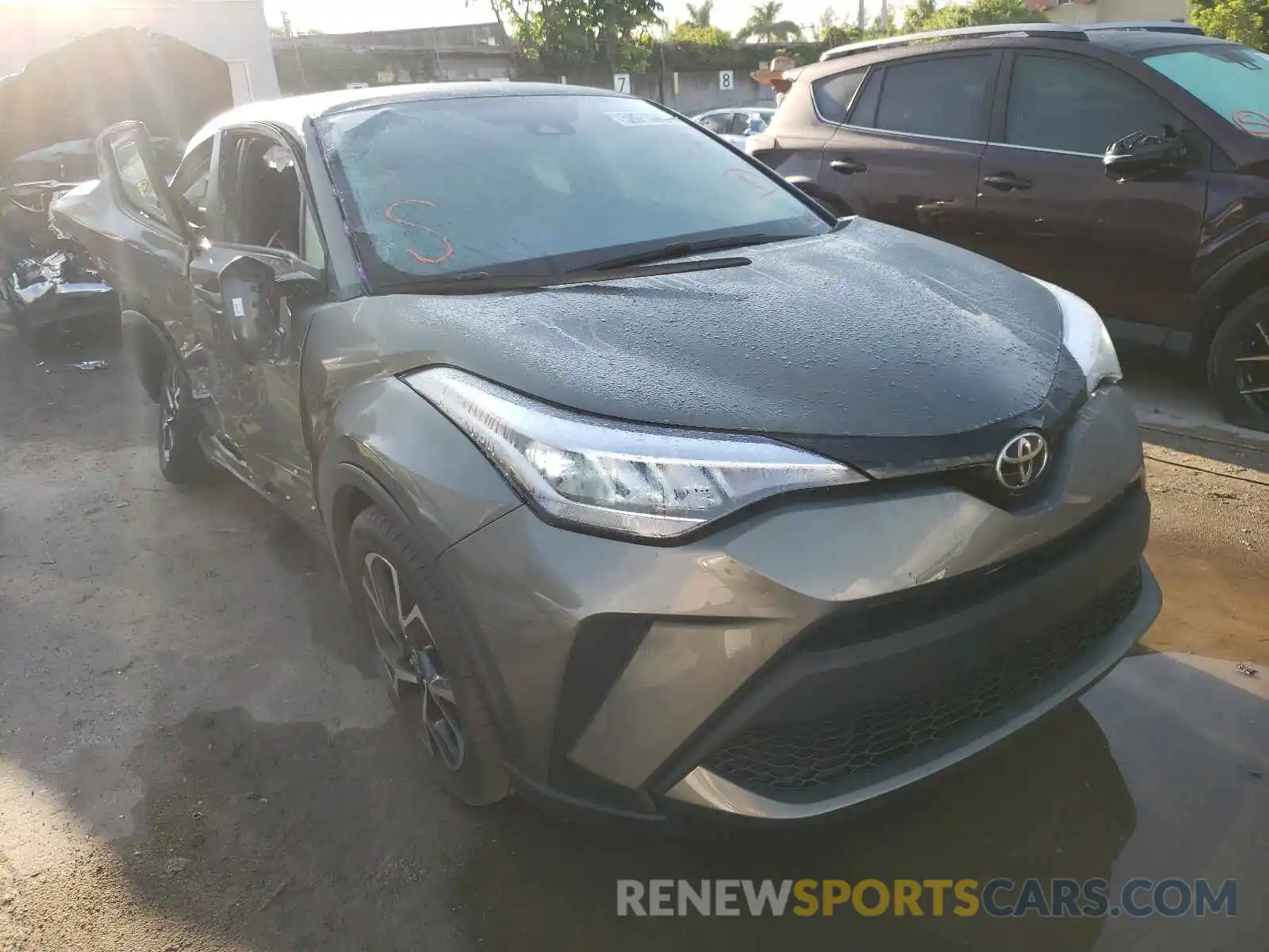 1 Photograph of a damaged car JTNKHMBX0M1126048 TOYOTA C-HR 2021