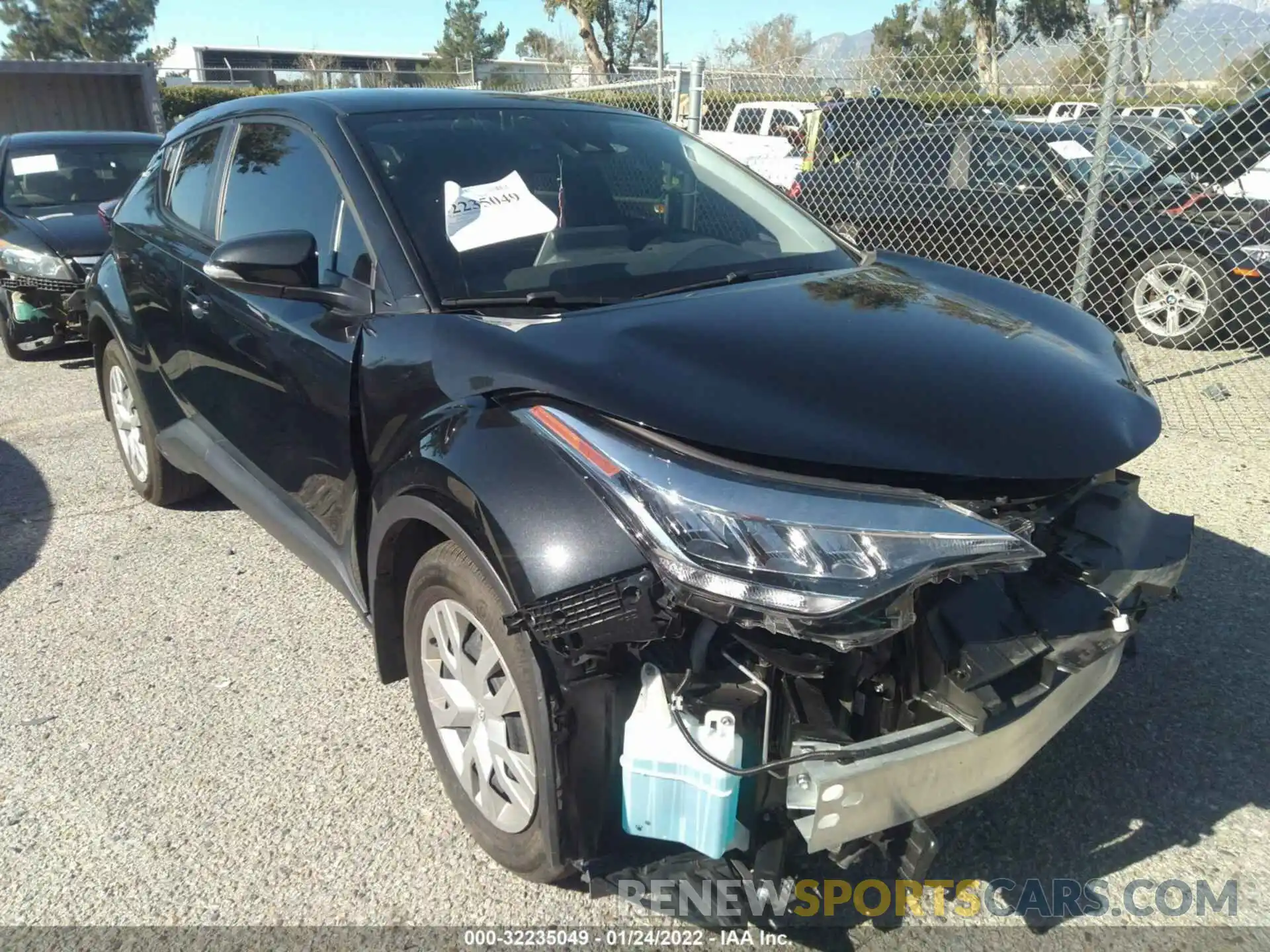 1 Photograph of a damaged car JTNKHMBX1M1110926 TOYOTA C-HR 2021