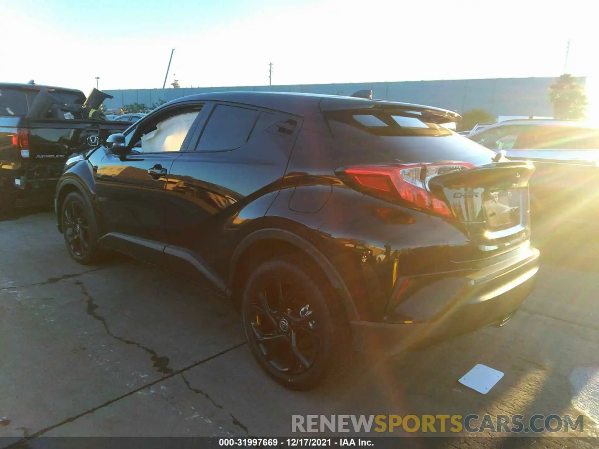 3 Photograph of a damaged car JTNKHMBX2M1129243 TOYOTA C-HR 2021