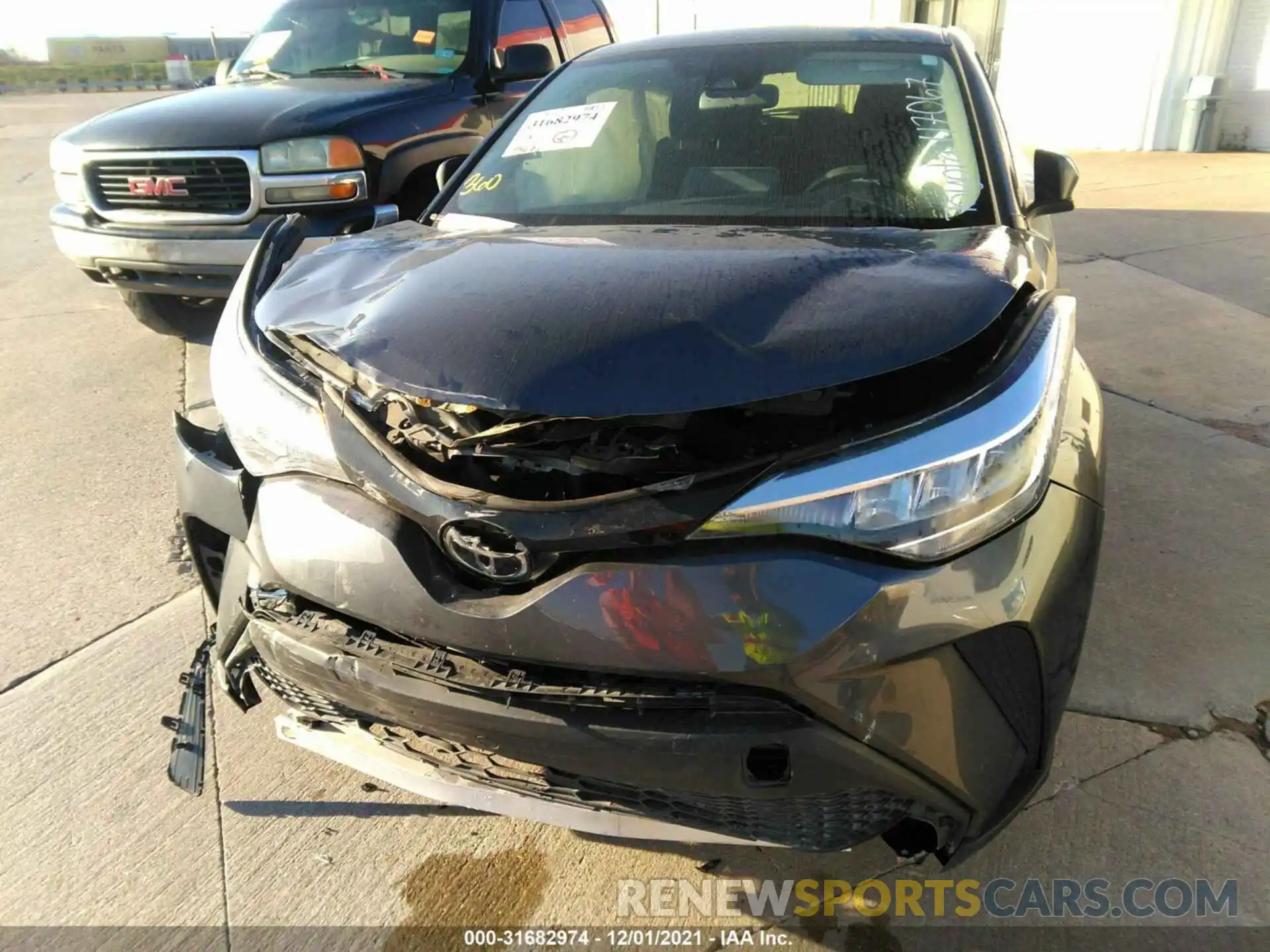 6 Photograph of a damaged car JTNKHMBX3M1117067 TOYOTA C-HR 2021