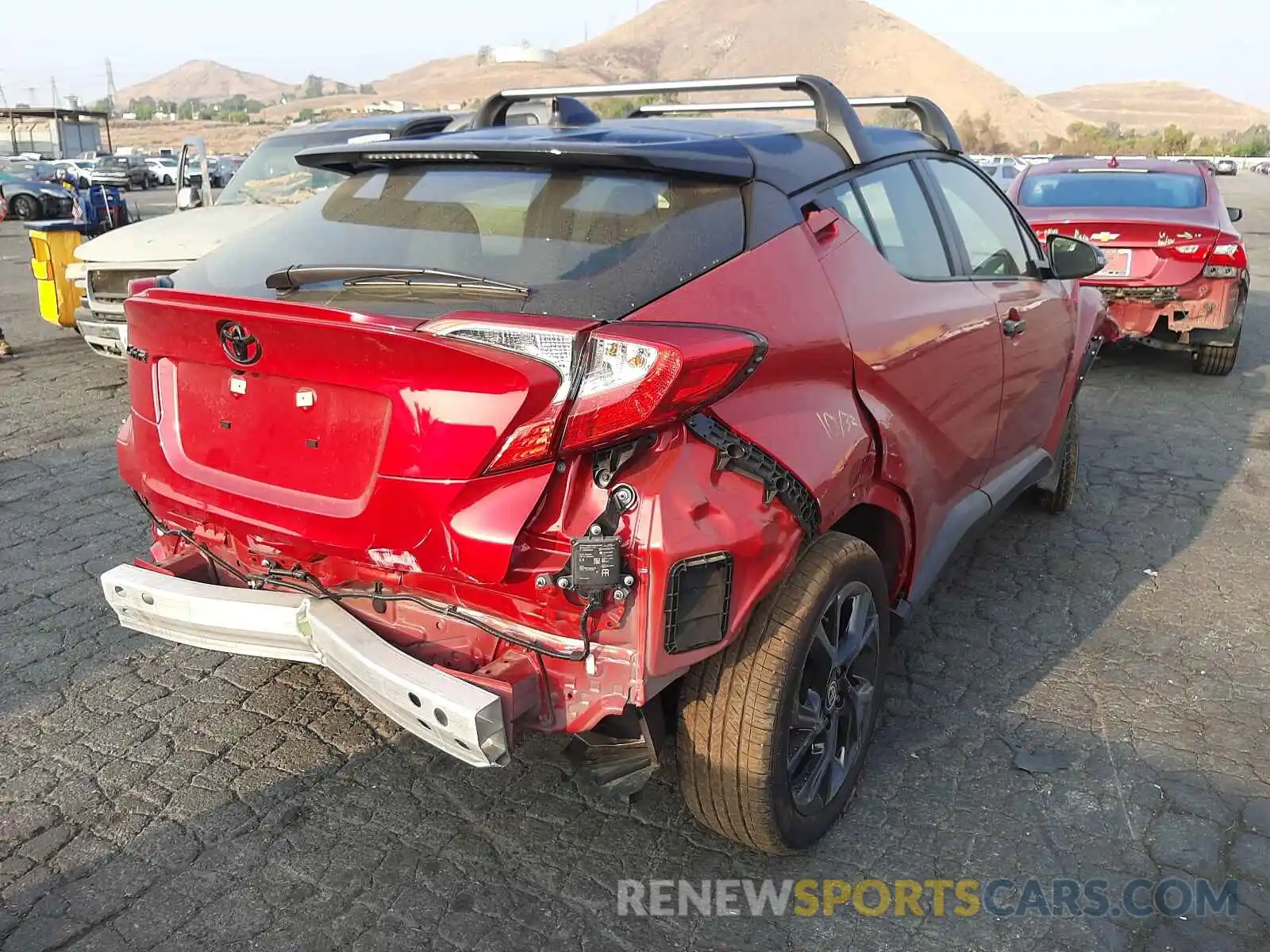 4 Photograph of a damaged car JTNKHMBX3M1122852 TOYOTA C-HR 2021