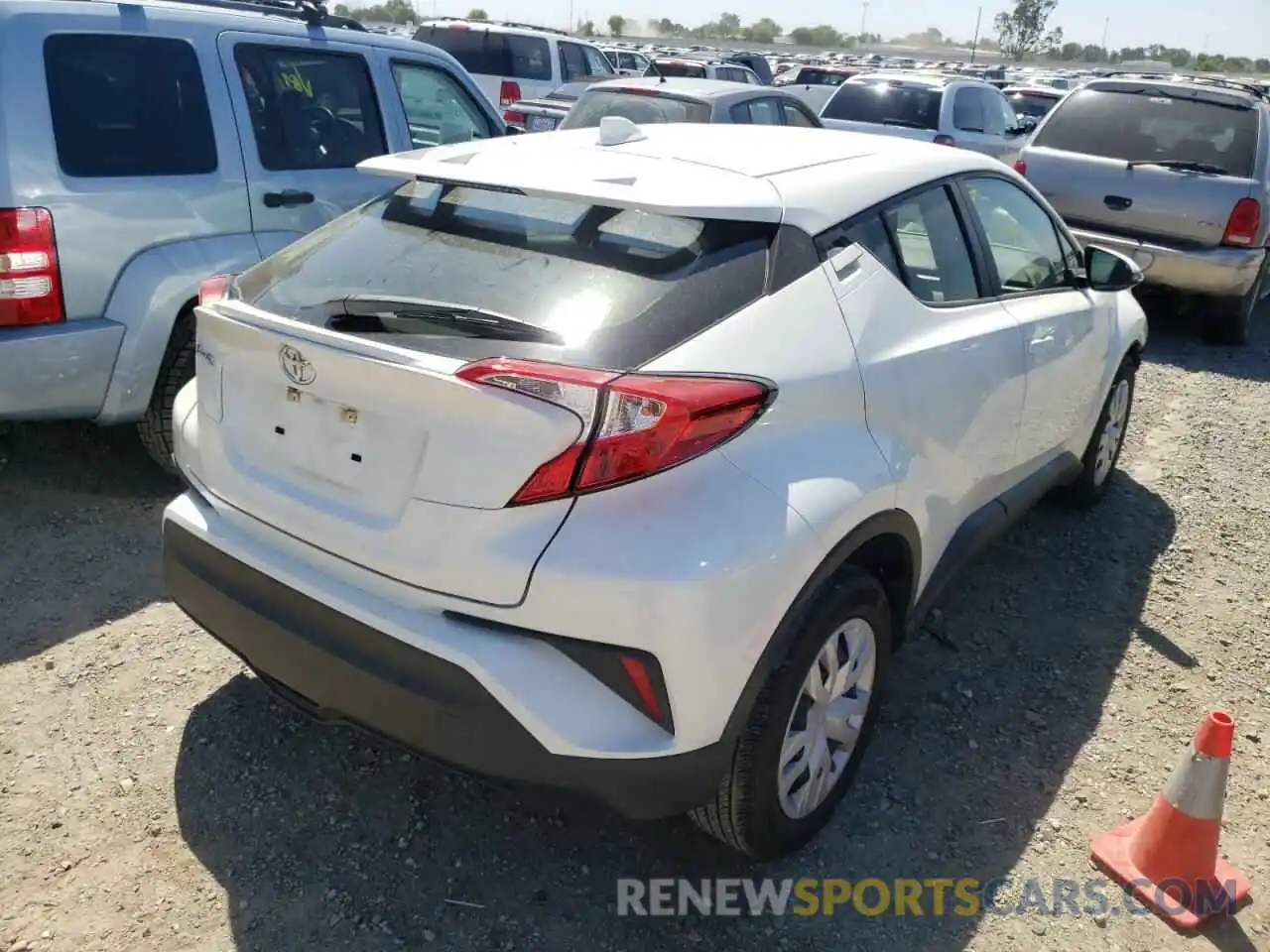 4 Photograph of a damaged car JTNKHMBX4M1094933 TOYOTA C-HR 2021