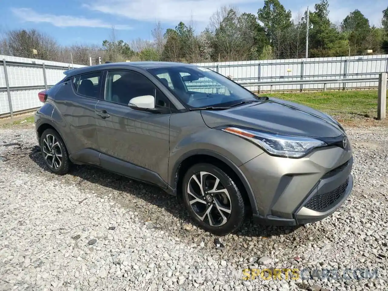 4 Photograph of a damaged car JTNKHMBX4M1098027 TOYOTA C-HR 2021