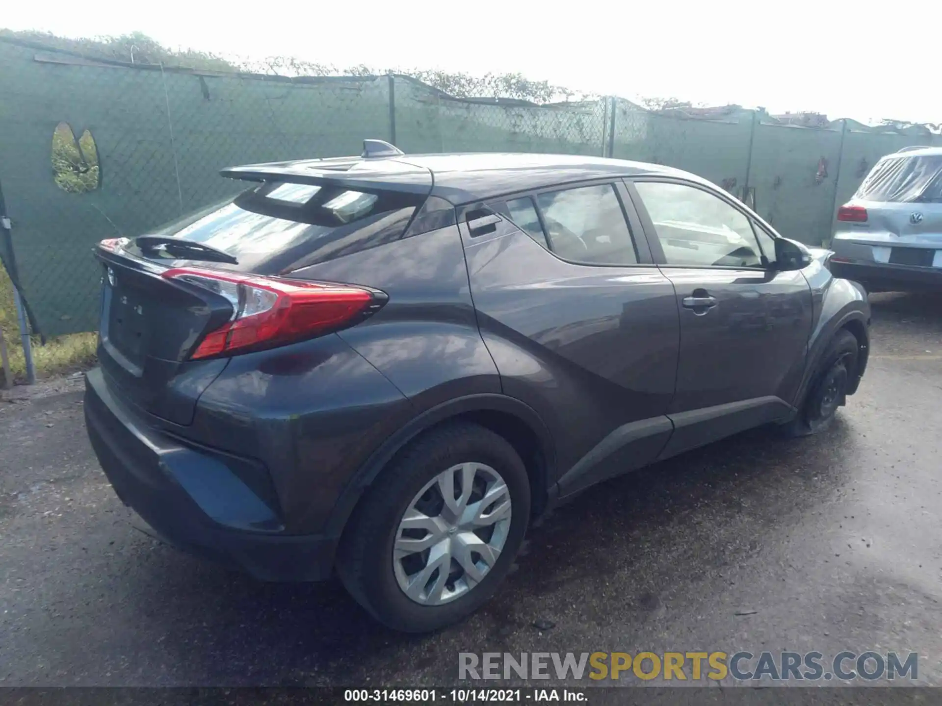 4 Photograph of a damaged car JTNKHMBX4M1113514 TOYOTA C-HR 2021