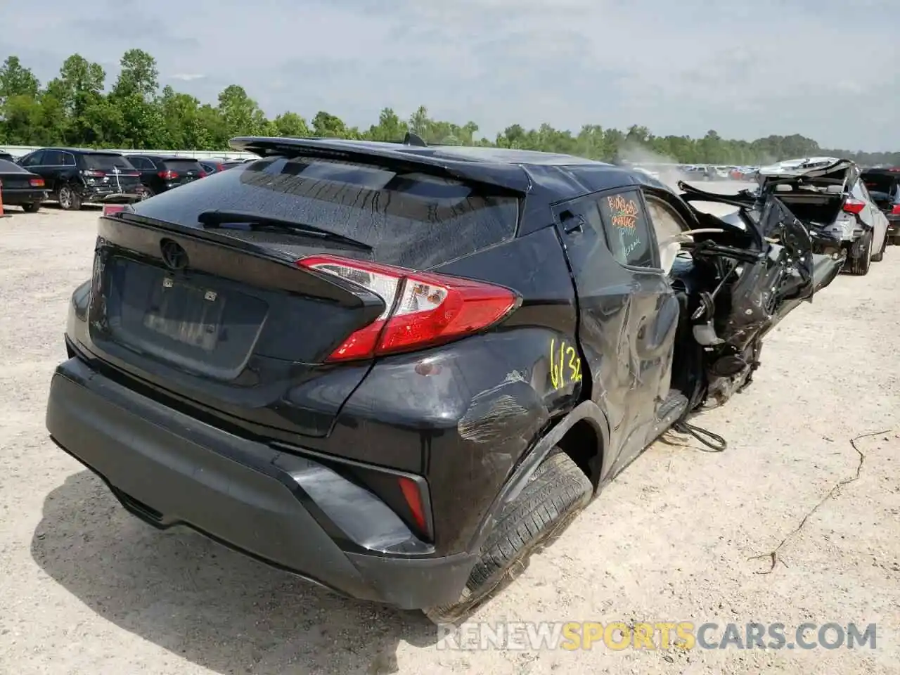 4 Photograph of a damaged car JTNKHMBX5M1114087 TOYOTA C-HR 2021