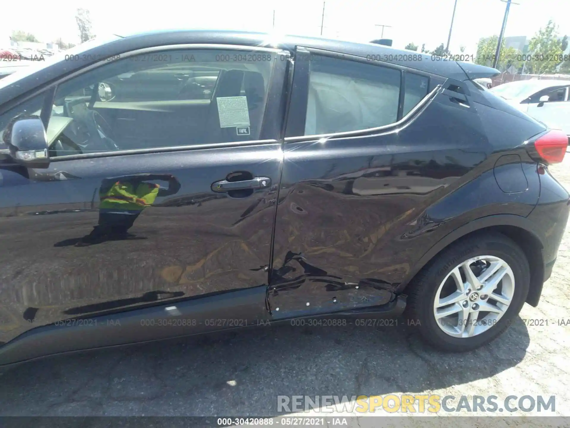 6 Photograph of a damaged car JTNKHMBX5M1117457 TOYOTA C-HR 2021