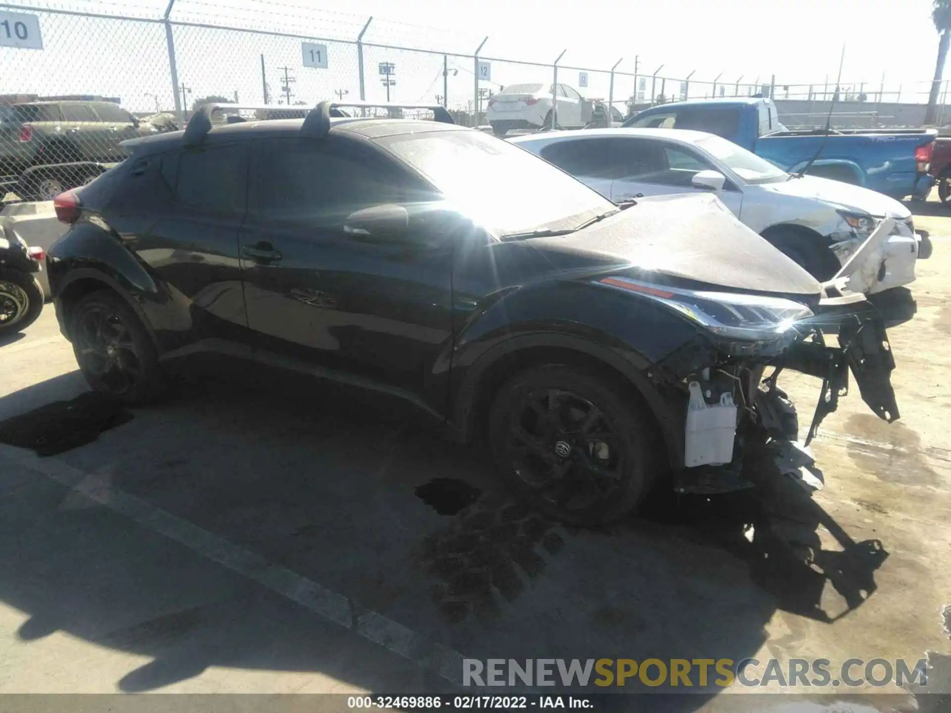 1 Photograph of a damaged car JTNKHMBX6M1097851 TOYOTA C-HR 2021