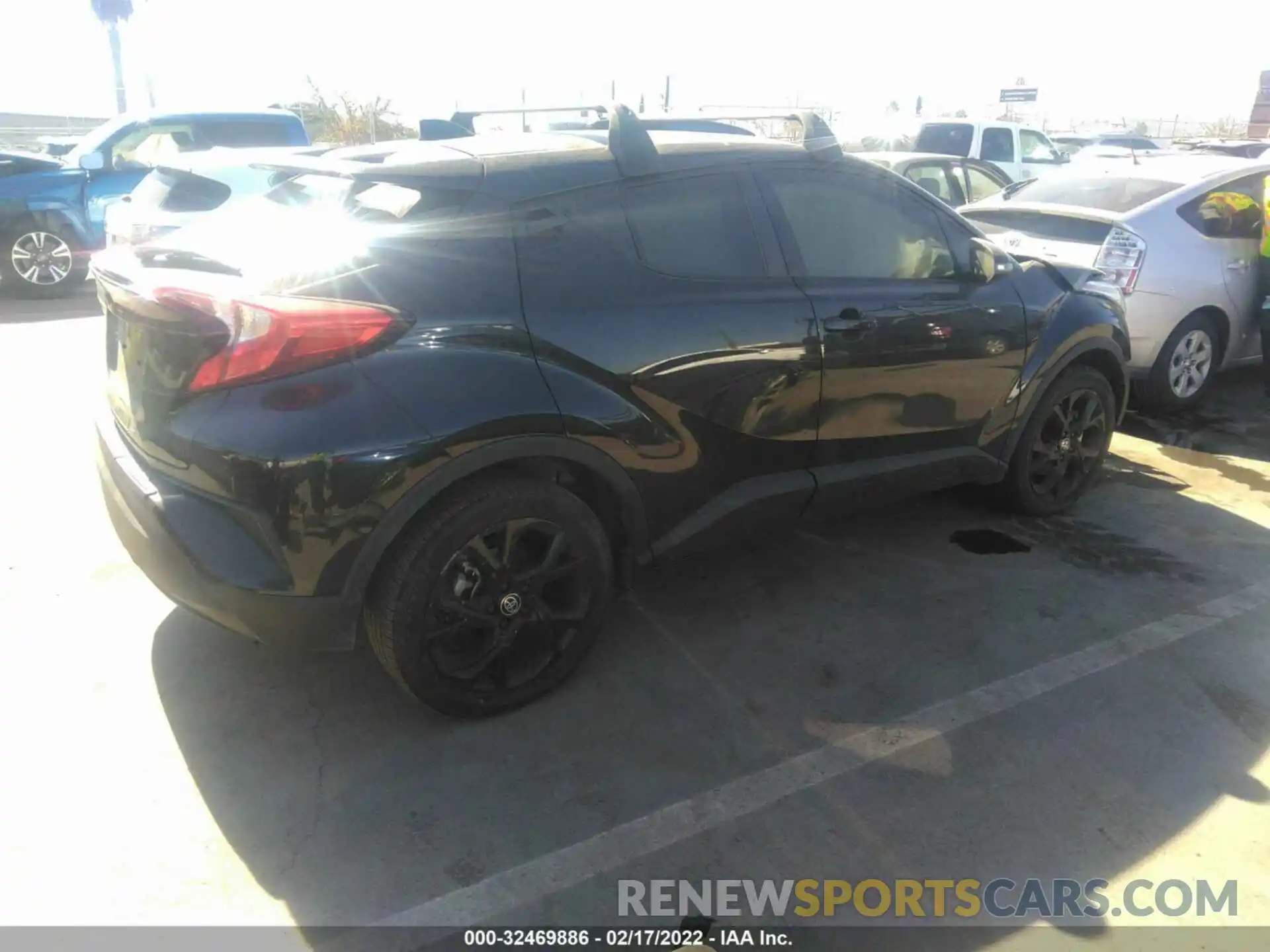 4 Photograph of a damaged car JTNKHMBX6M1097851 TOYOTA C-HR 2021