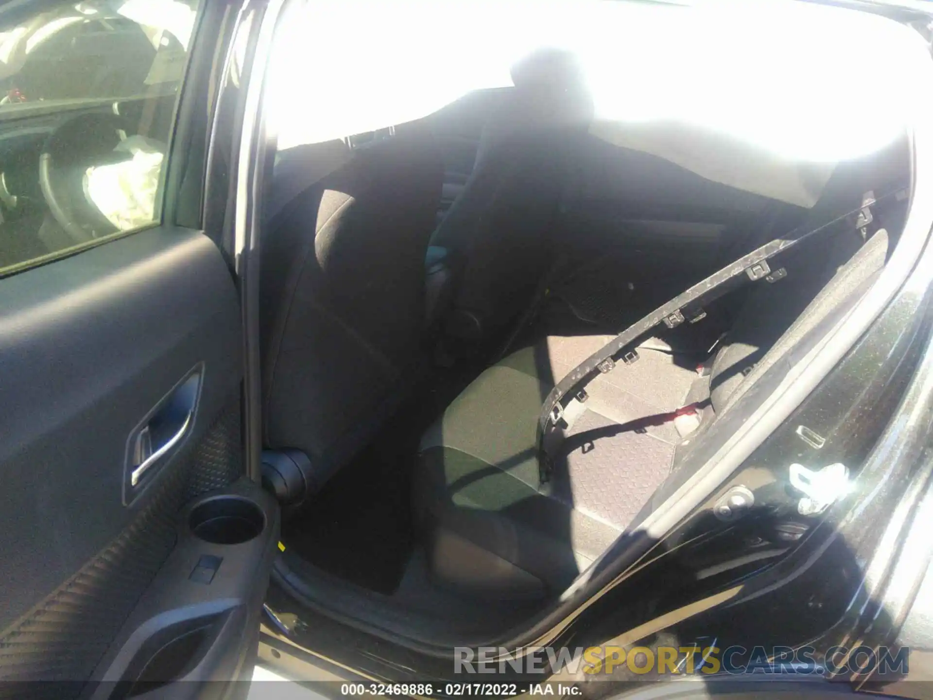 8 Photograph of a damaged car JTNKHMBX6M1097851 TOYOTA C-HR 2021